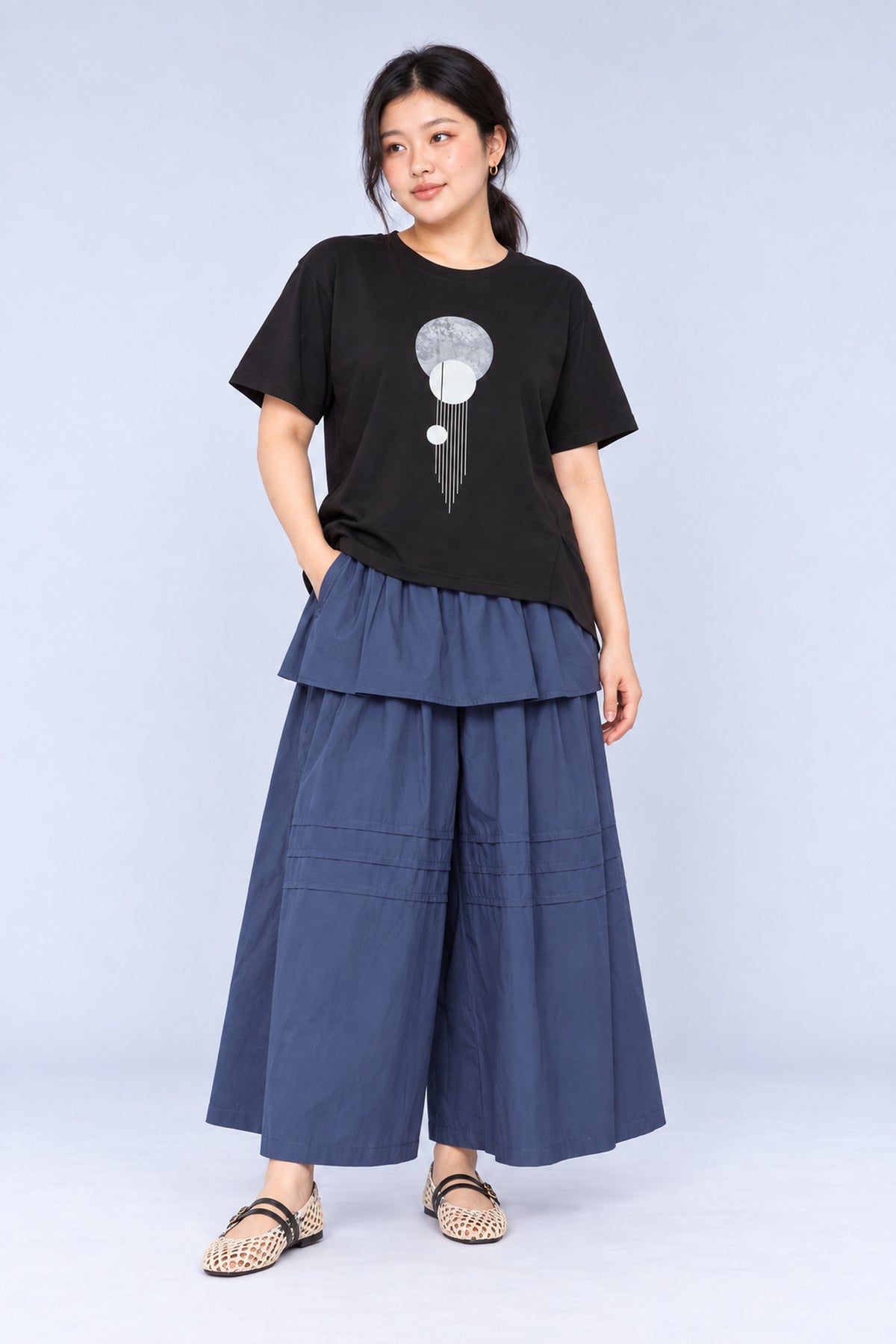 Easy by TE - Sphere Printed Top in Black