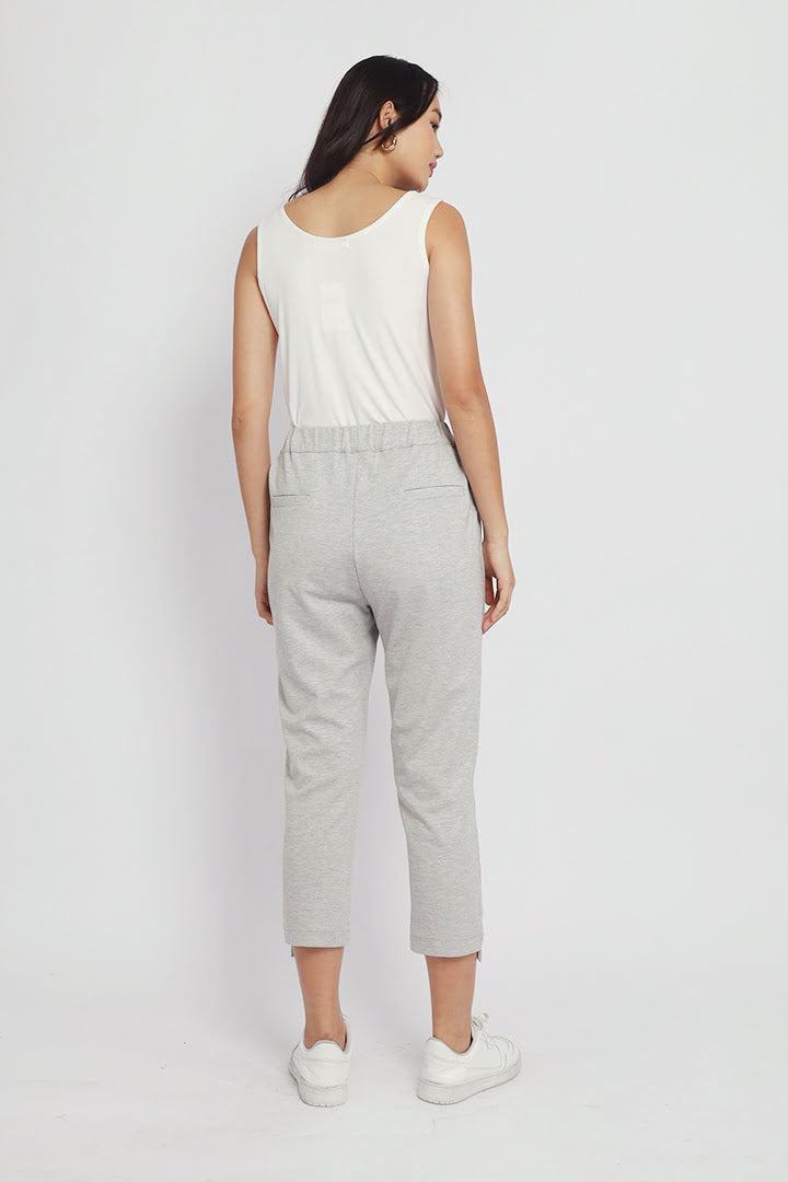 Yoges Pants in Light Grey