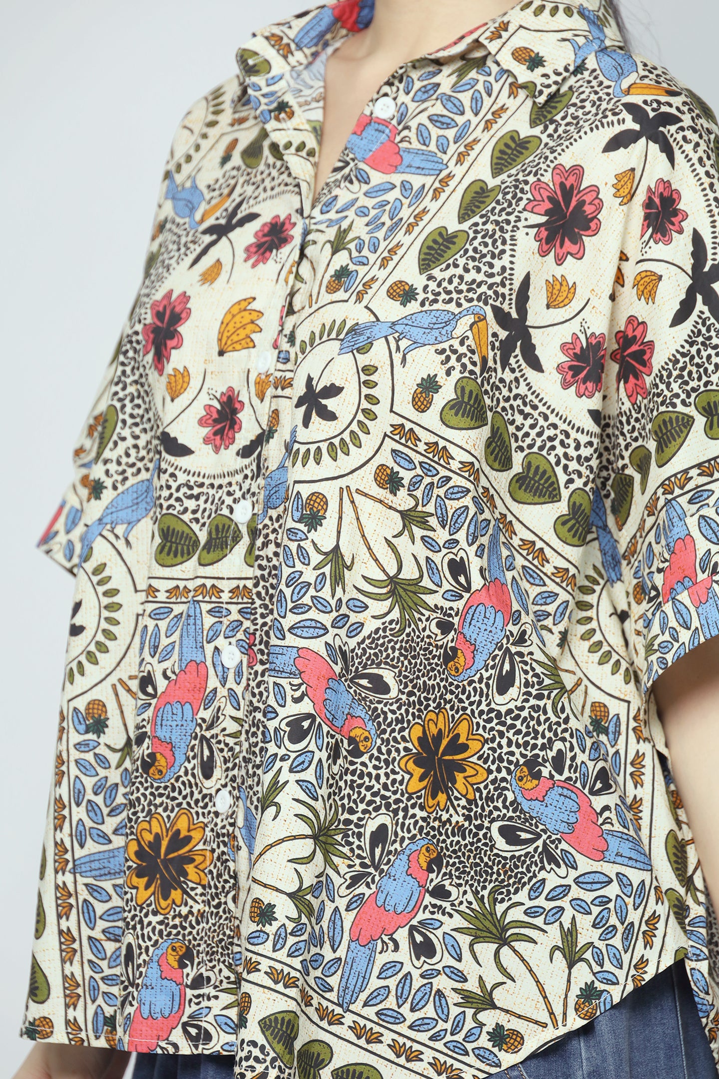 Avo Shirt in Parrot Petal