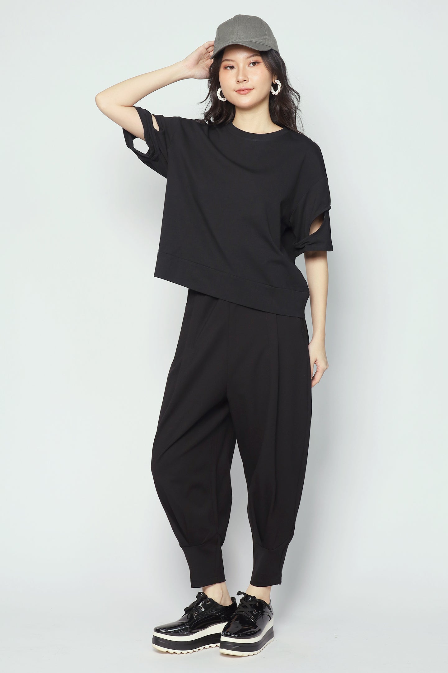 Axel Top in Black
