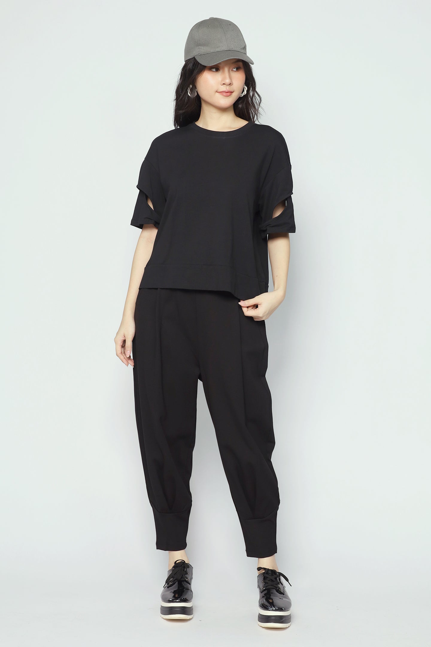 Axel Top in Black
