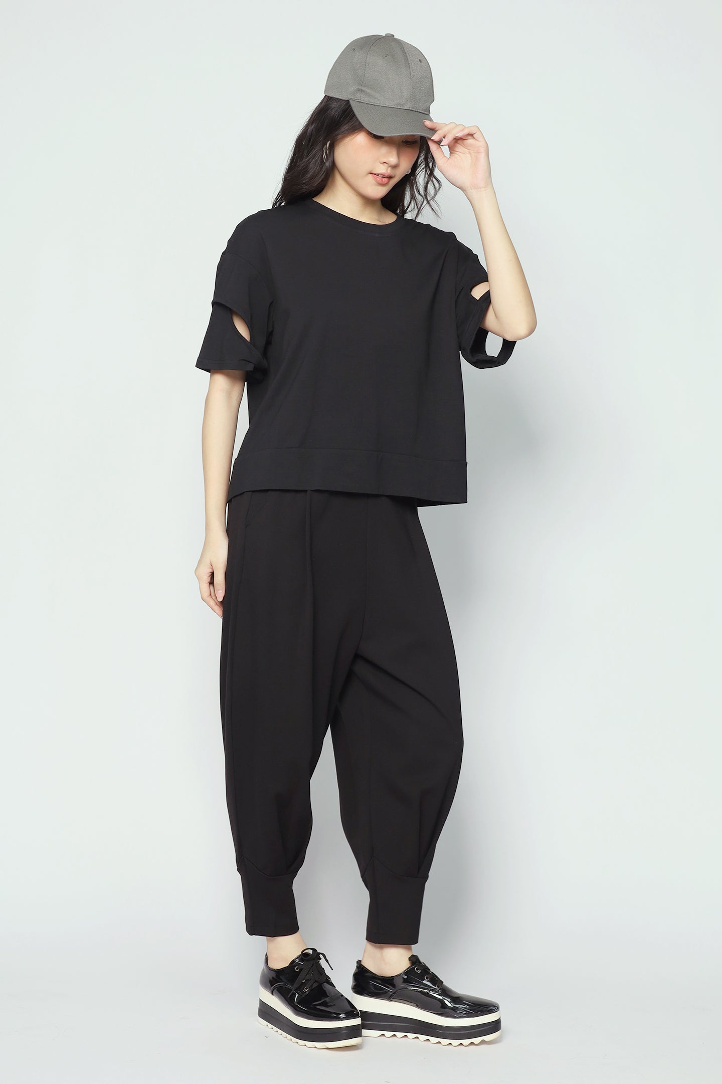 Axel Top in Black