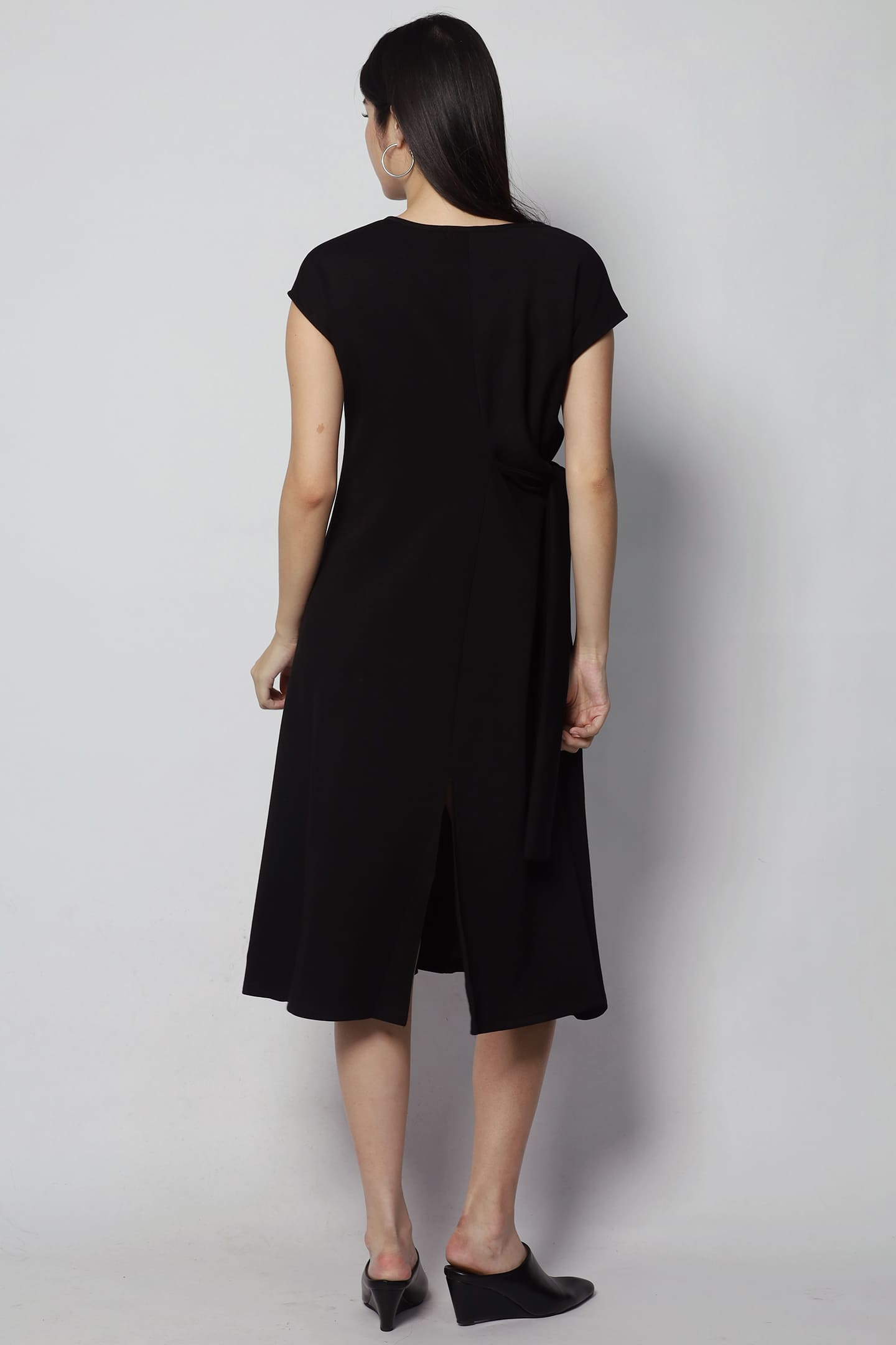 Arisa Tie Dress in Black