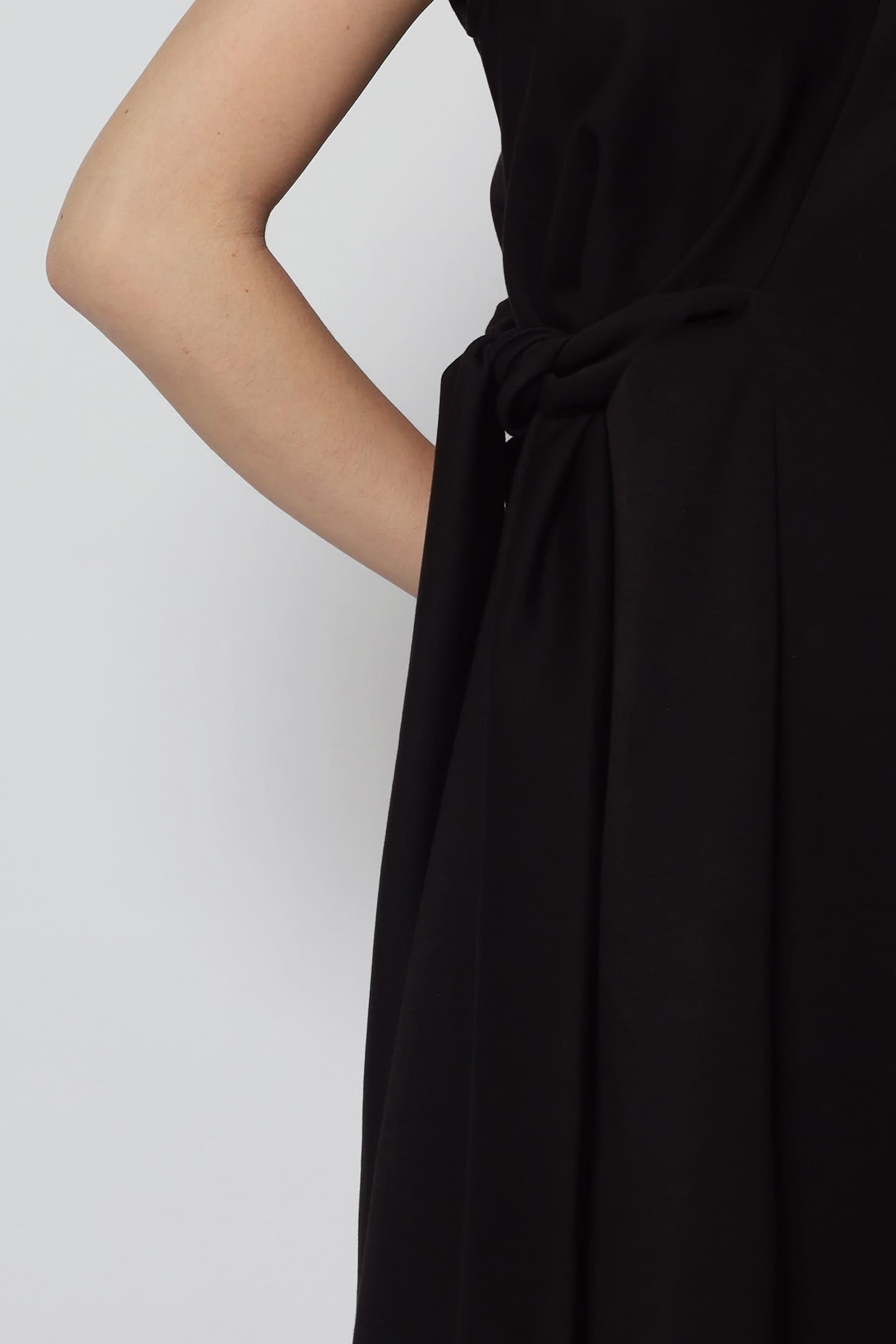 Arisa Tie Dress in Black