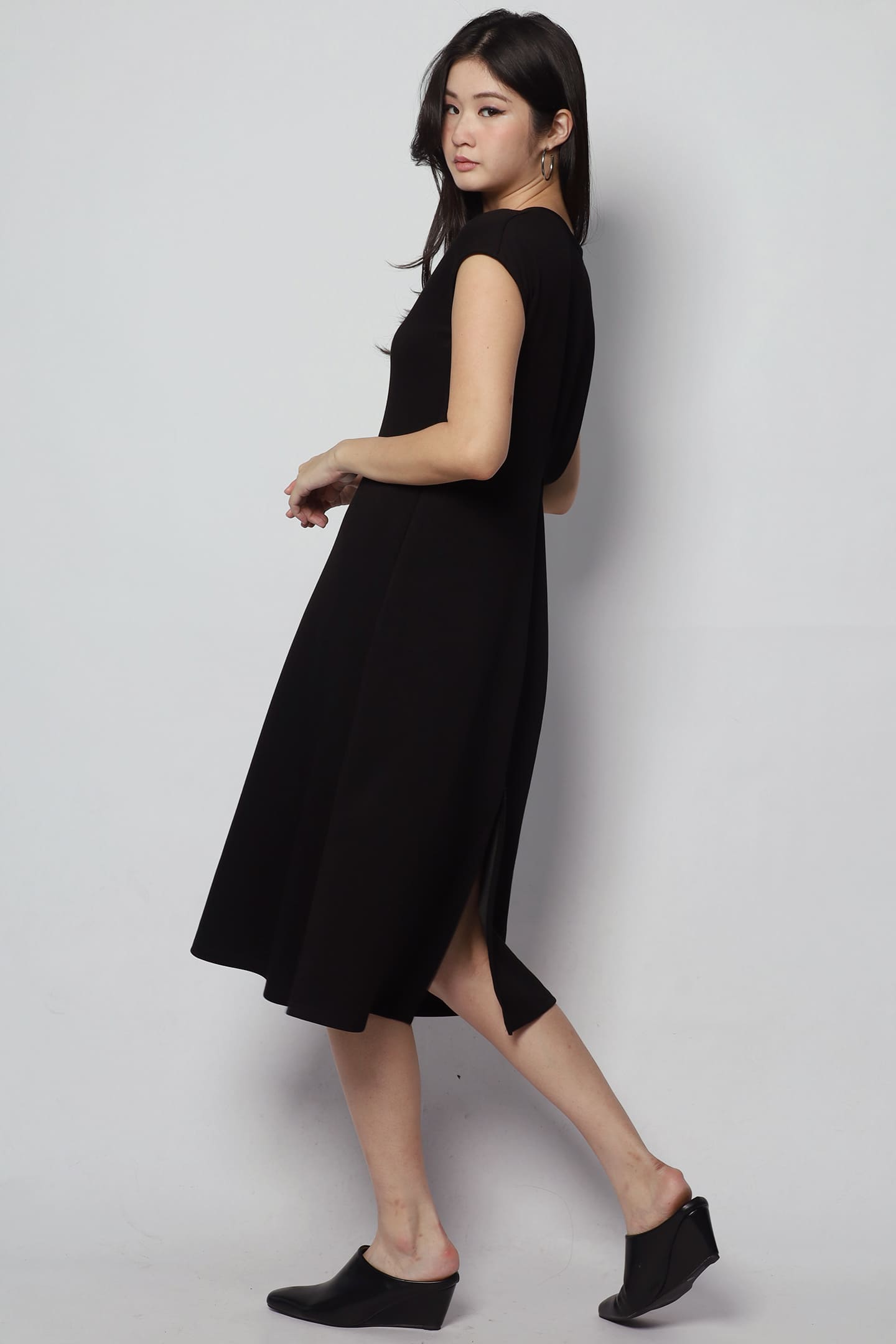 Arisa Tie Dress in Black