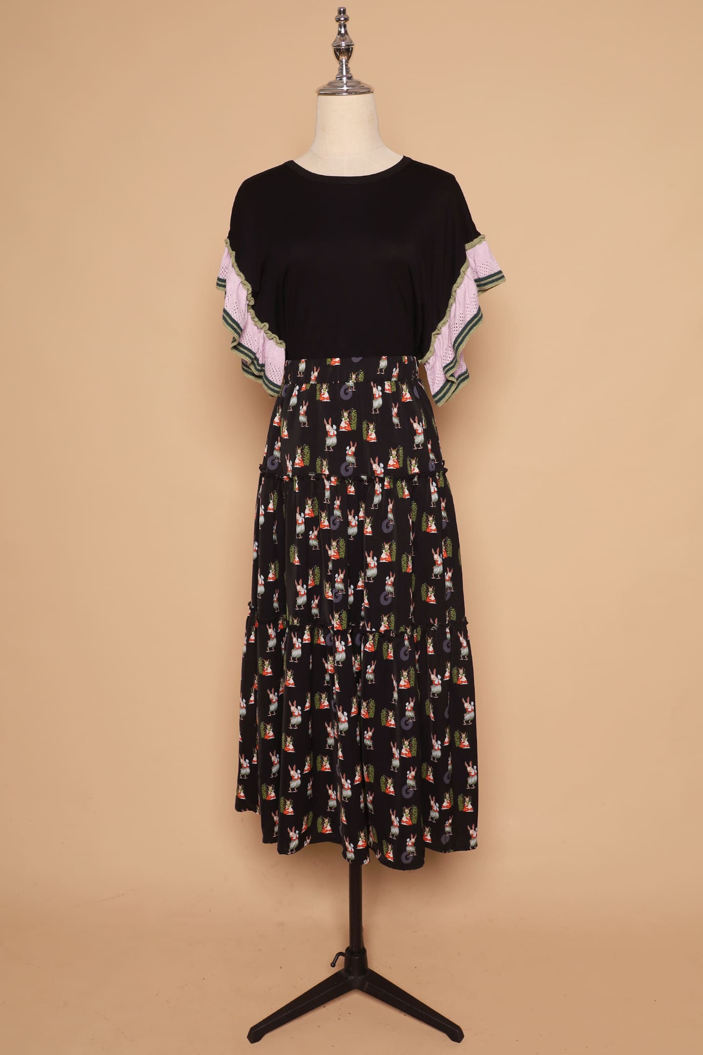 PO - Aurelia Contrast Sleeves Top in Black