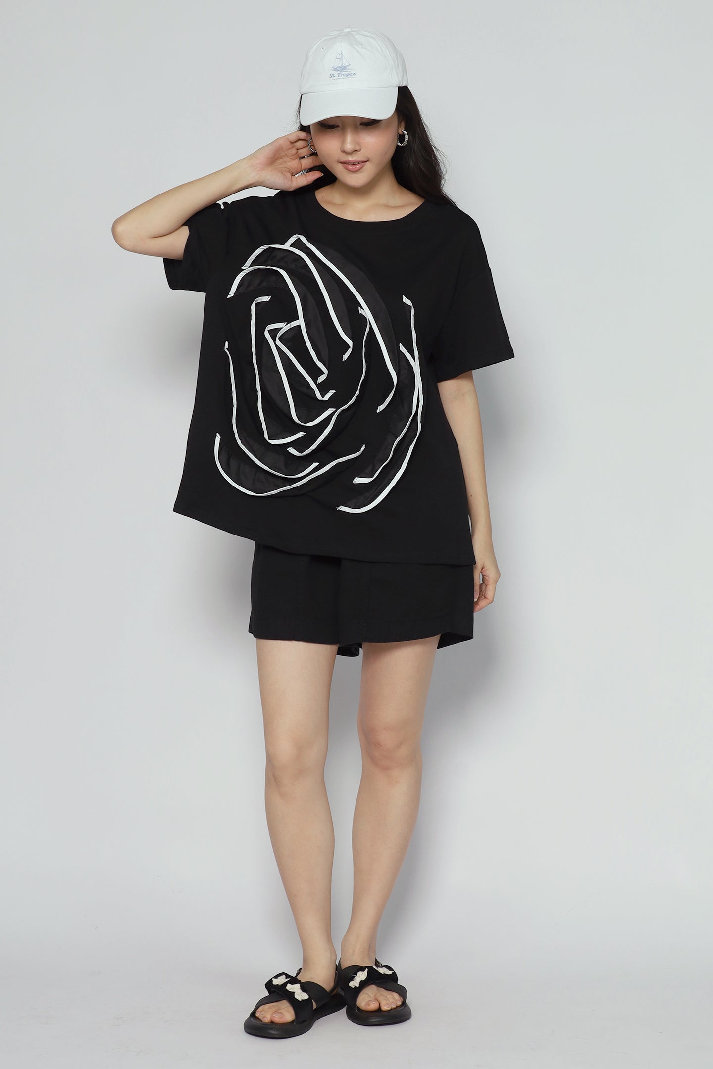 Baeri Rosette Top in Black