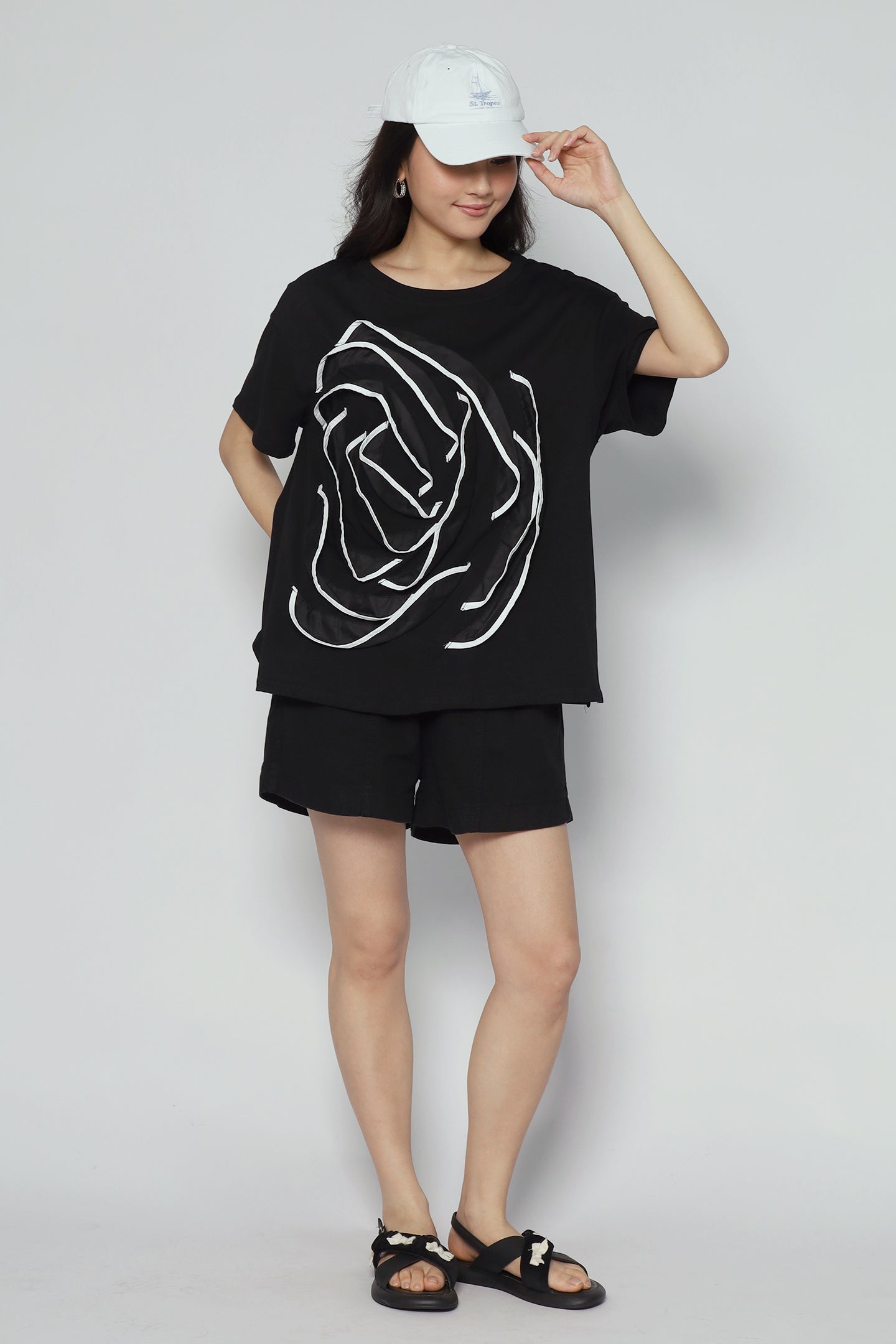 Baeri Rosette Top in Black