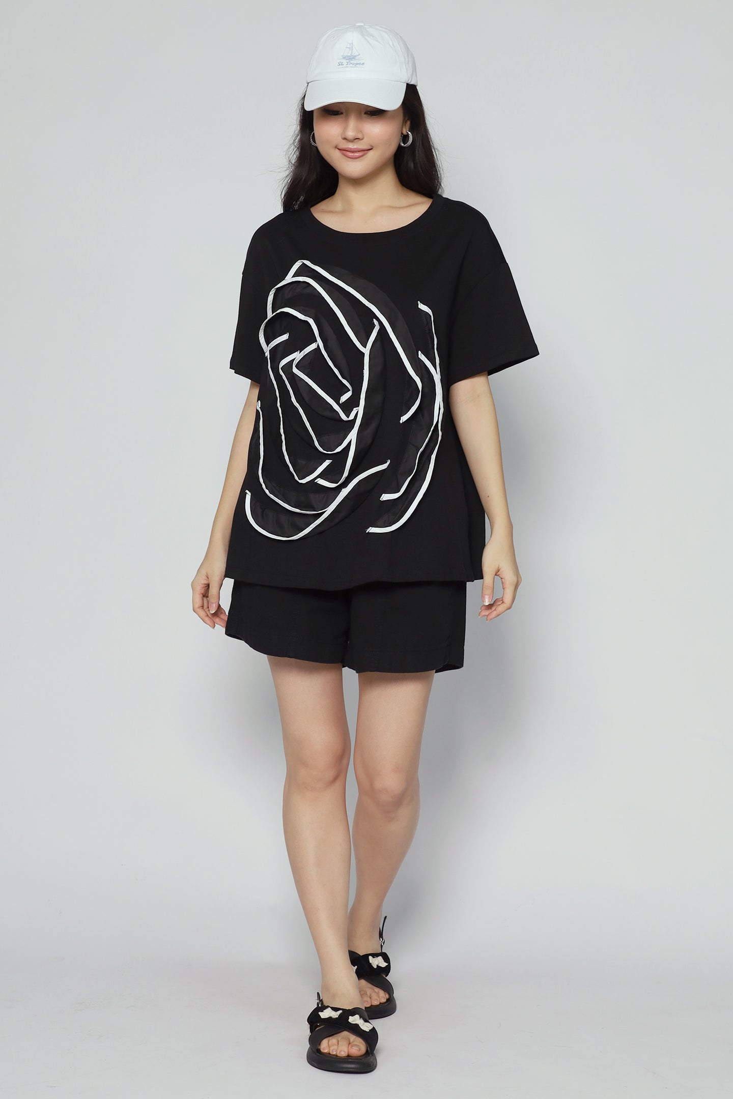 Baeri Rosette Top in Black