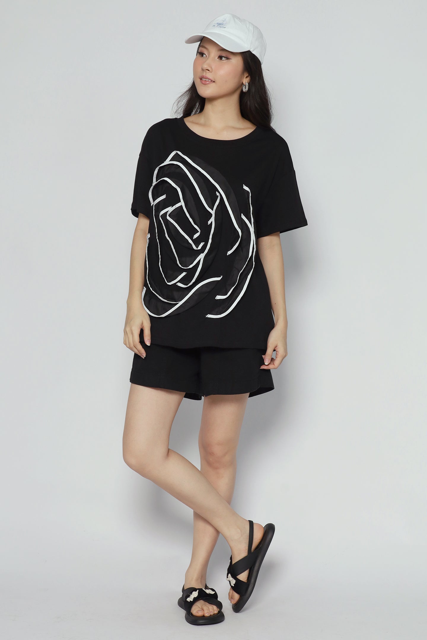 Baeri Rosette Top in Black