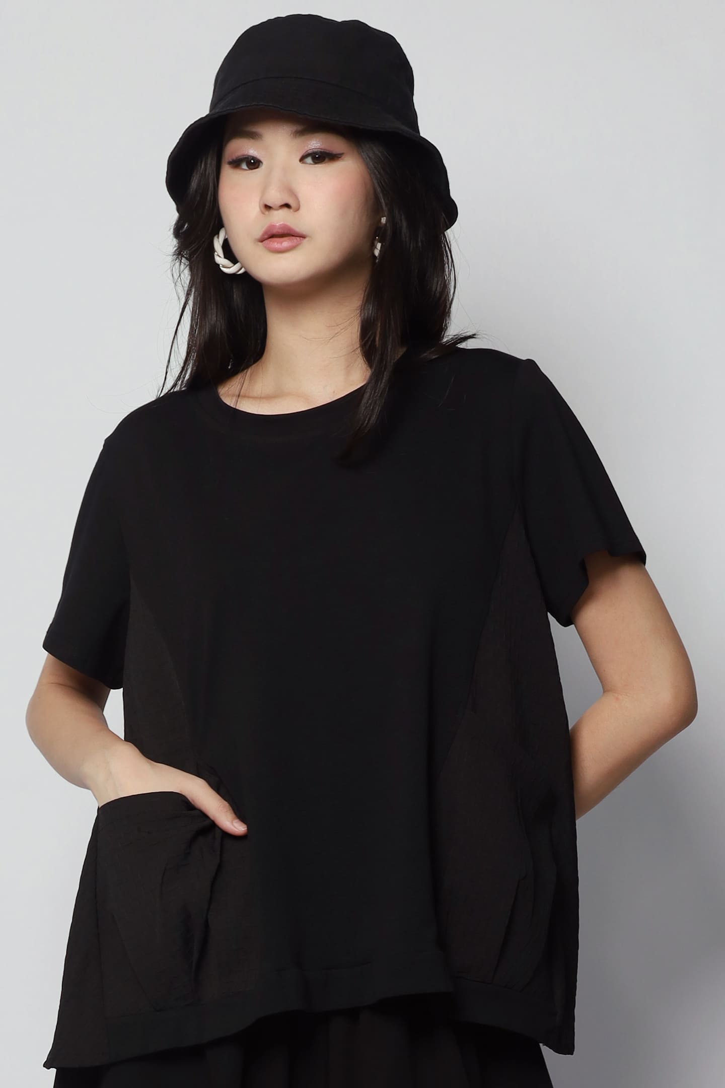 Brion Pocket Top in Black