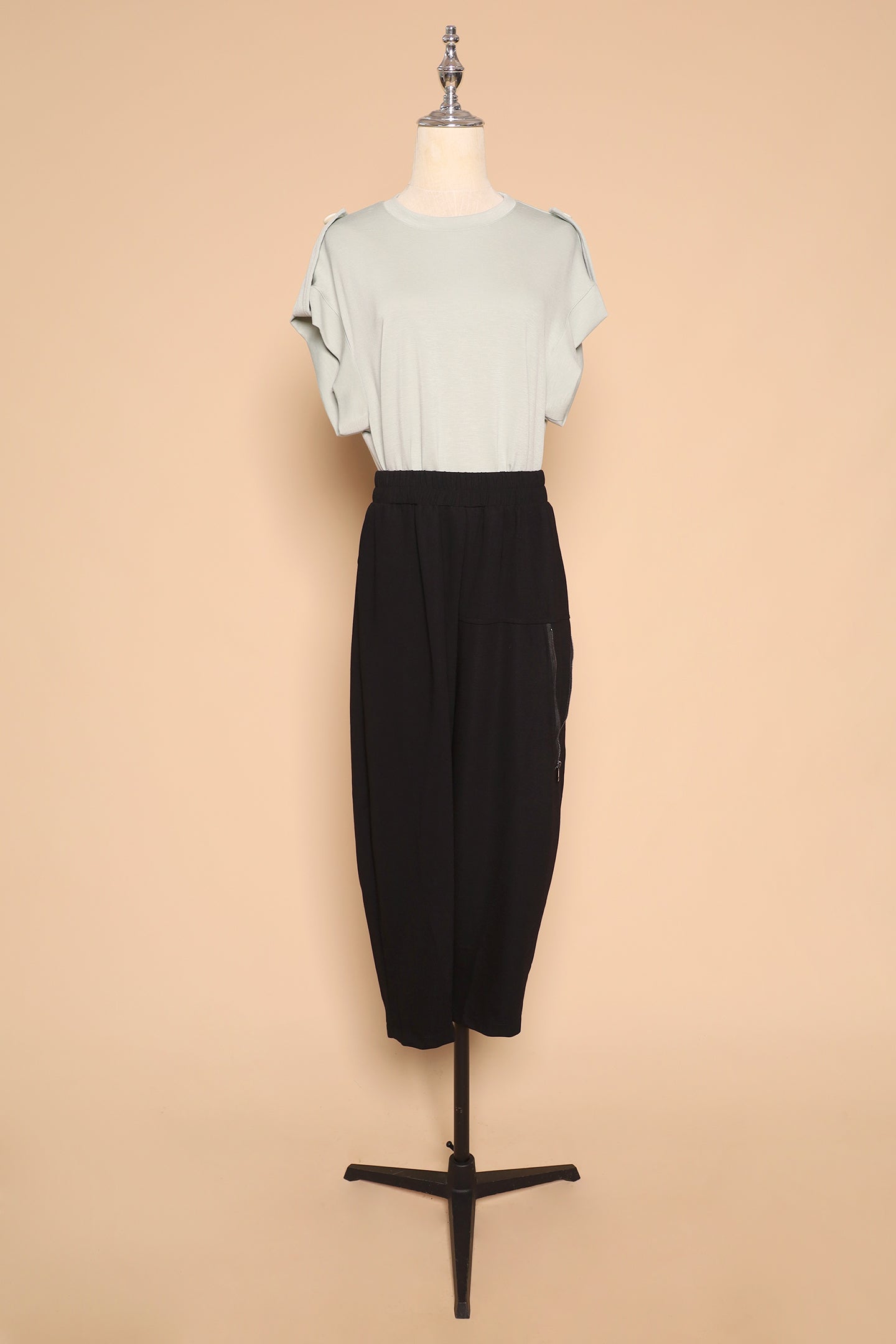 PO - Broom Zipper Pants