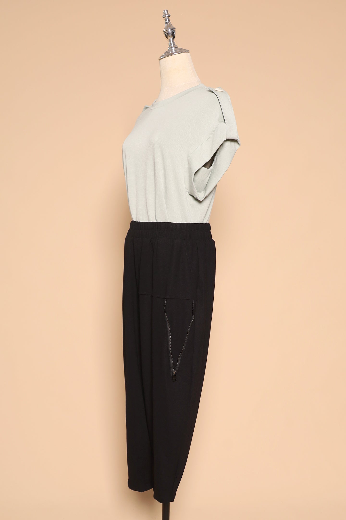 PO - Broom Zipper Pants