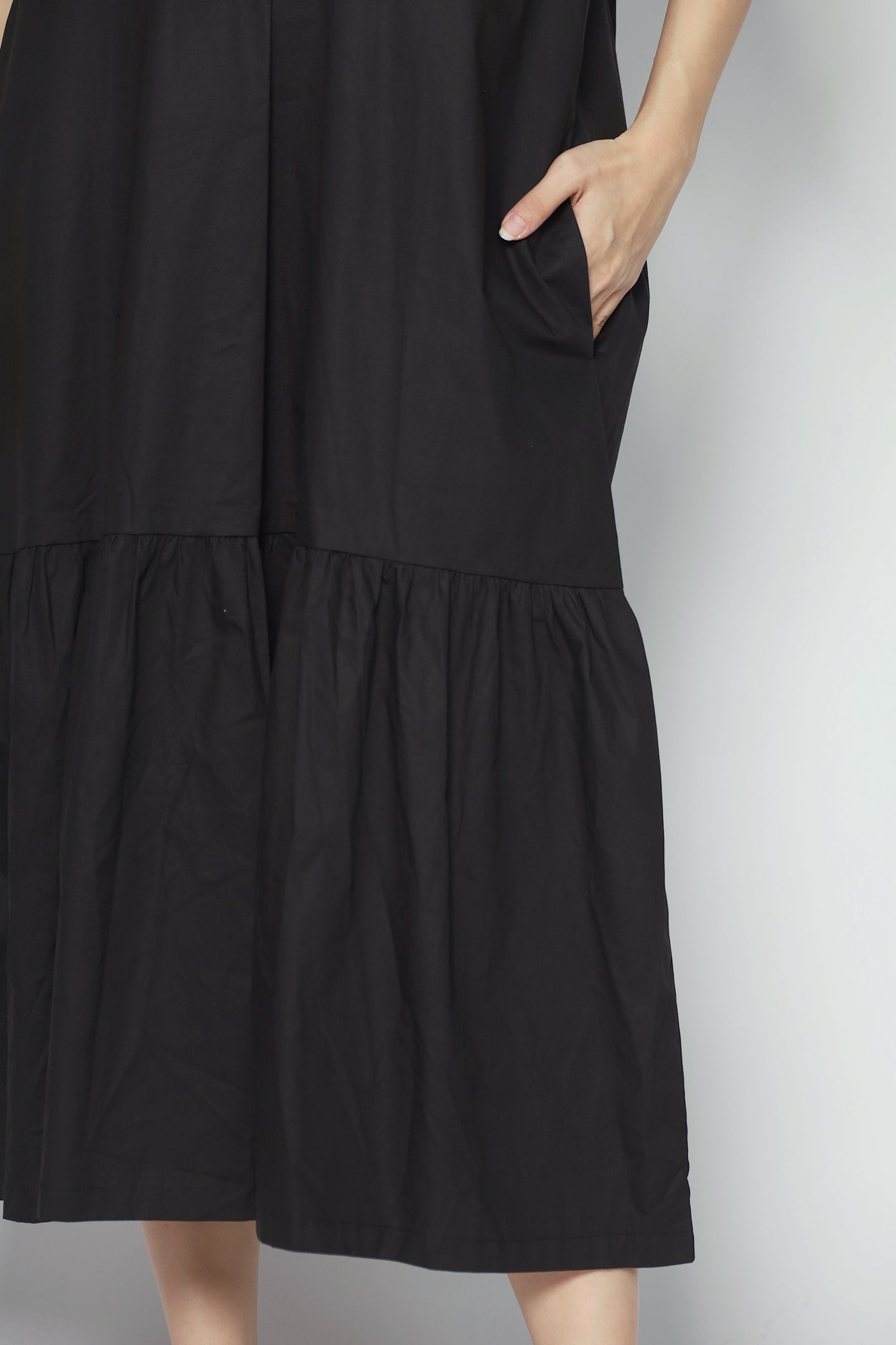 Backorders Cove Dress in Black