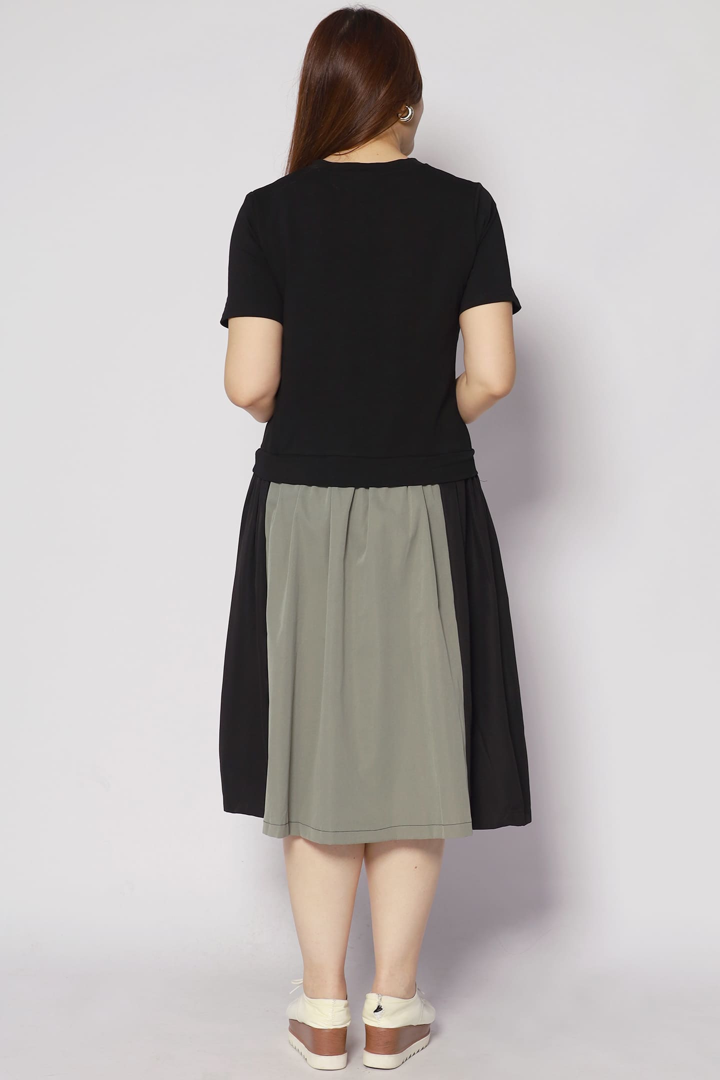 Backorders Cara Dress in Black Green