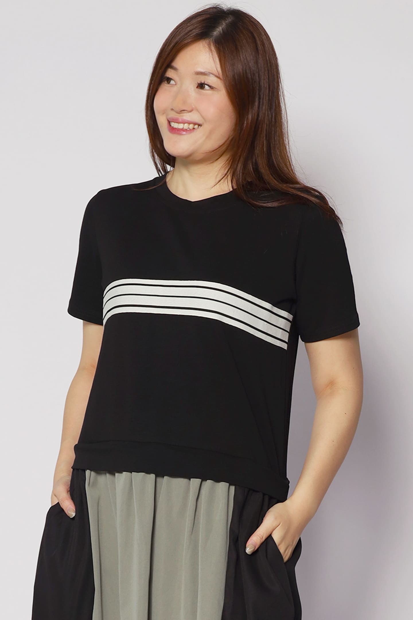 Backorders Cara Dress in Black Green