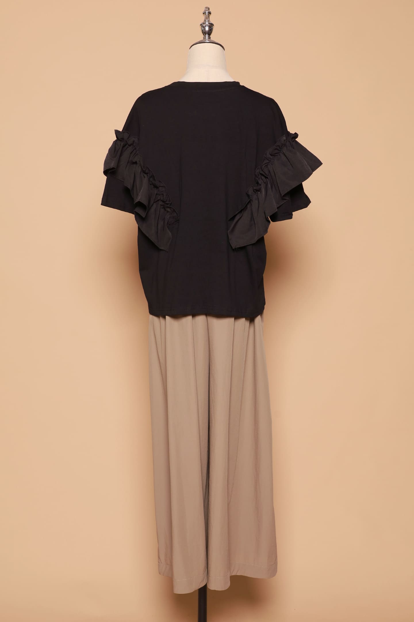 PO - Caran Frill Top in Black