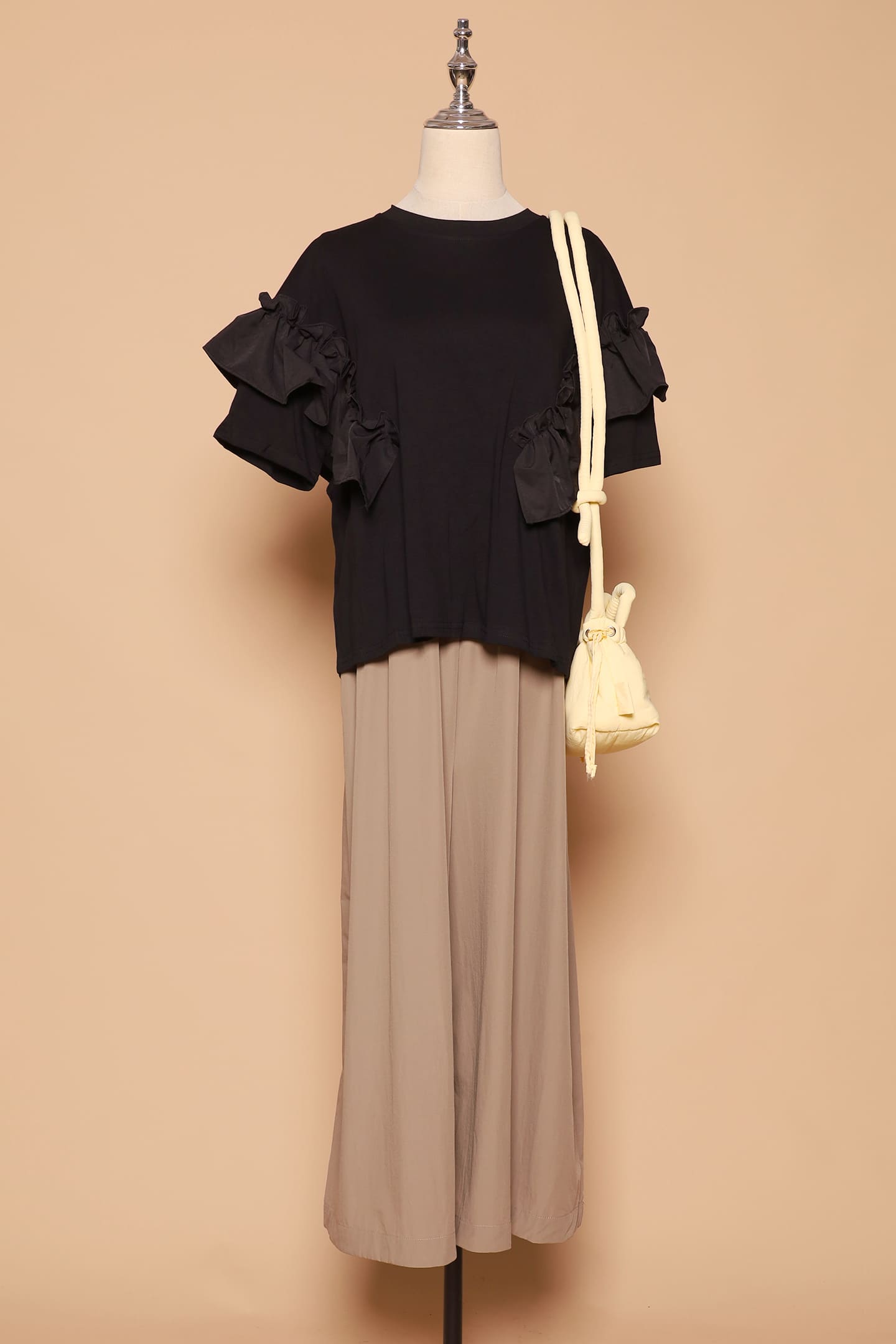 PO - Caran Frill Top in Black