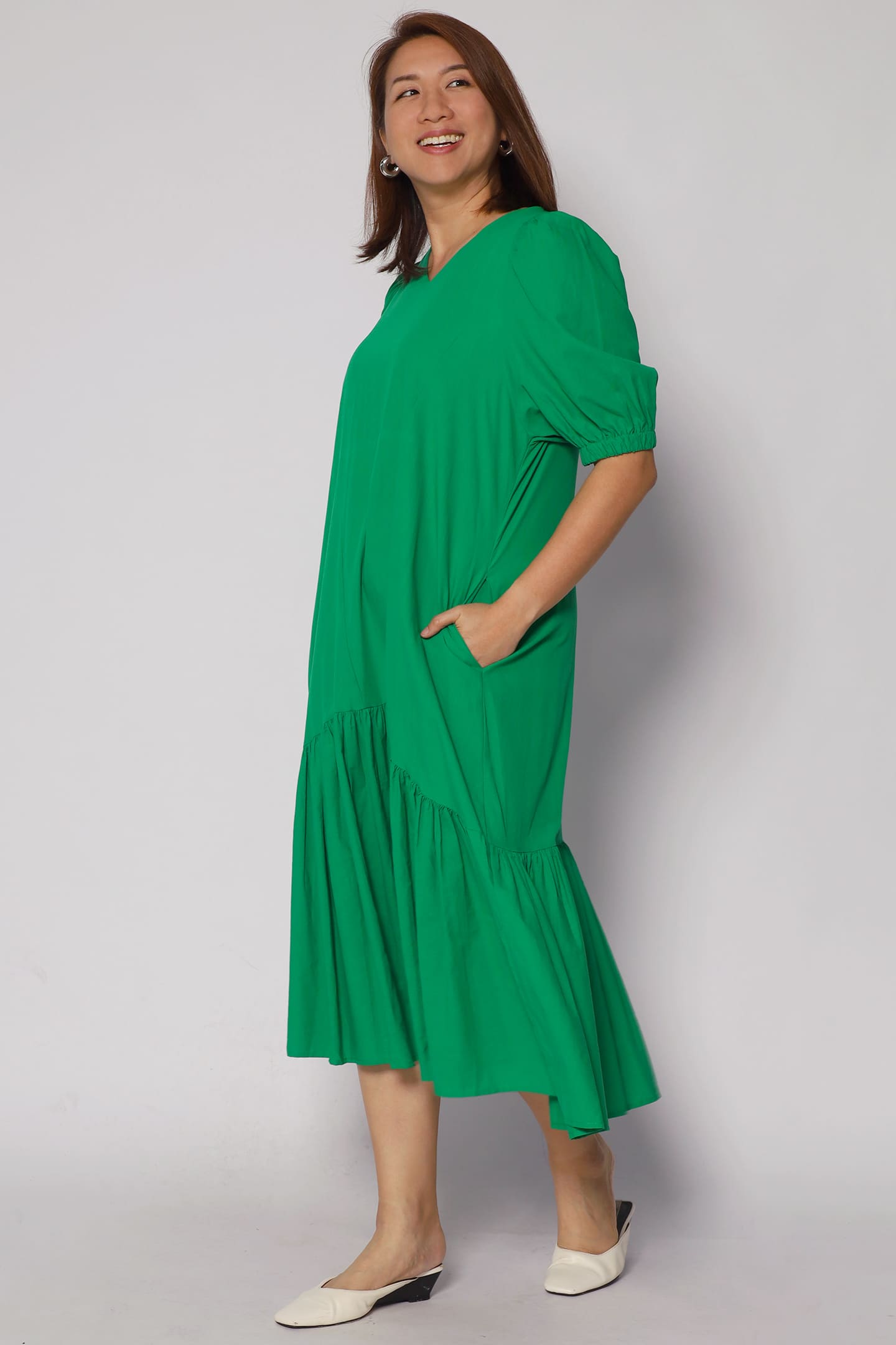Backorders Carmen Dress in Green