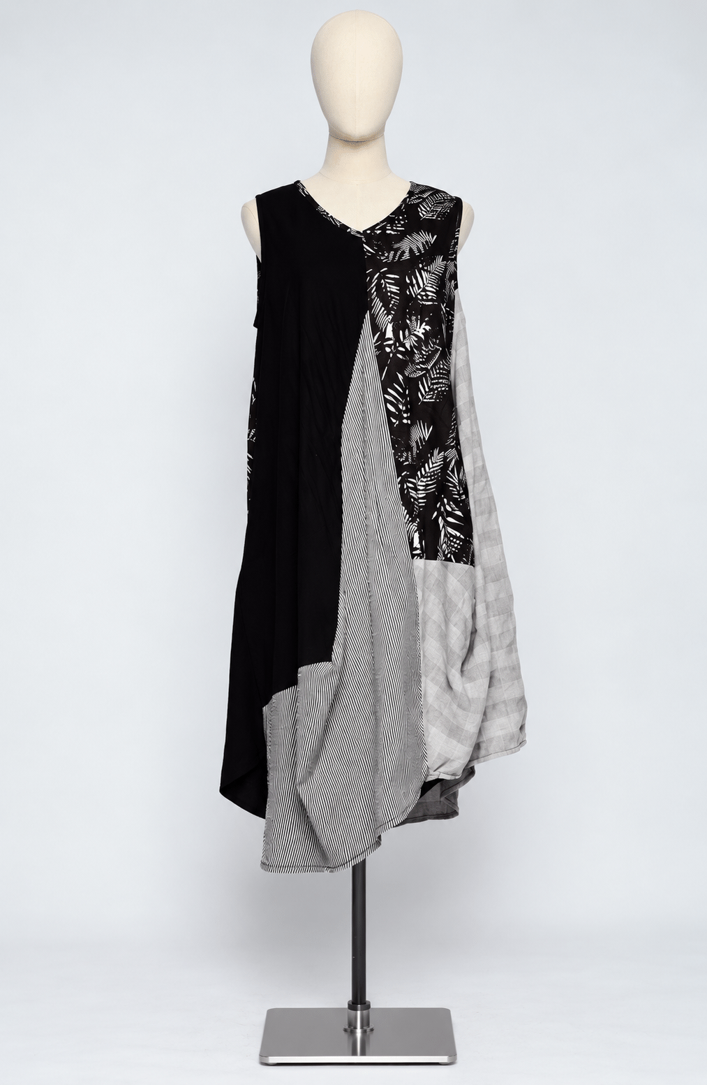 PO - Torie Dress in Black Ferns