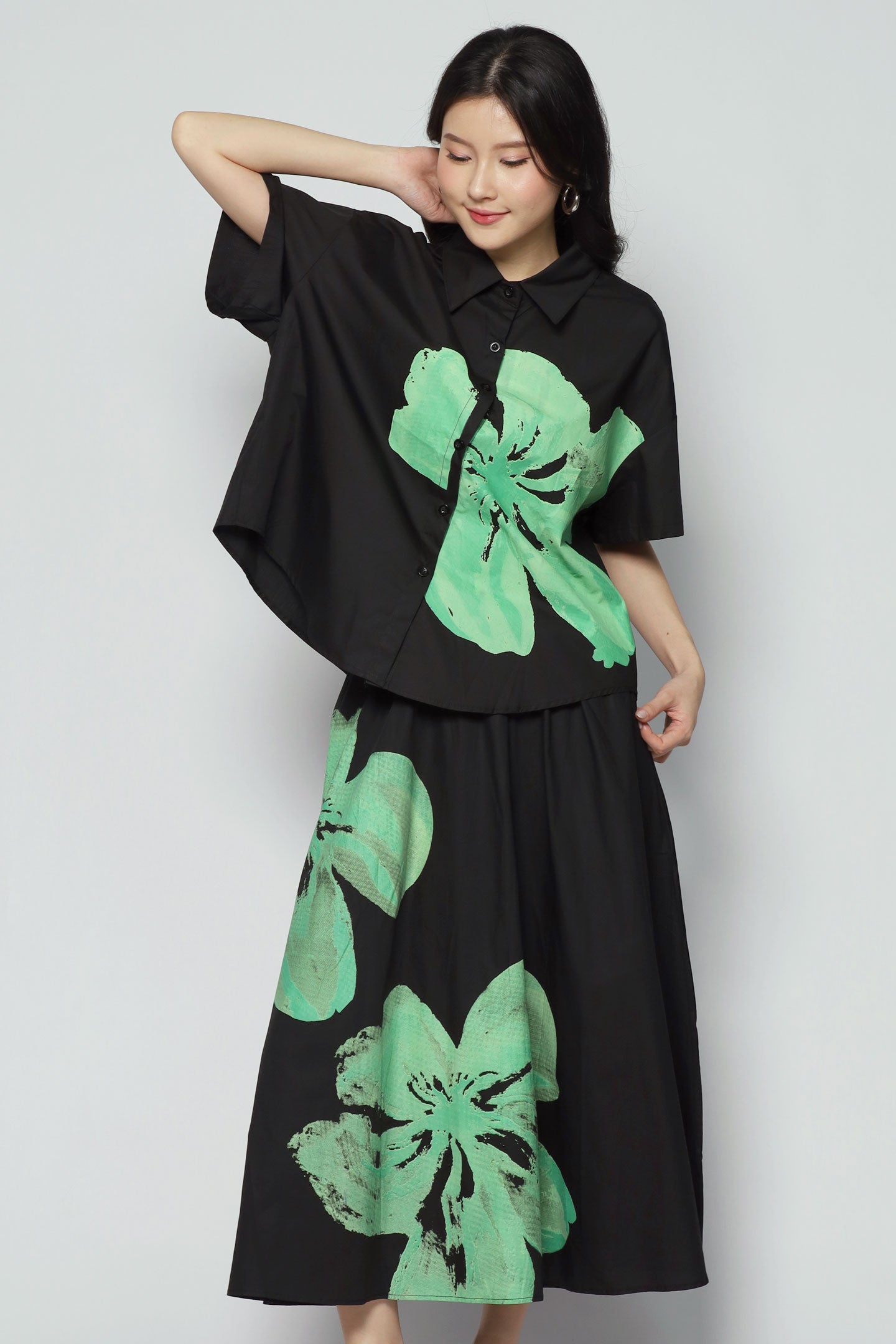 Cheong 2 in 1 Top and Skirt Set in Black