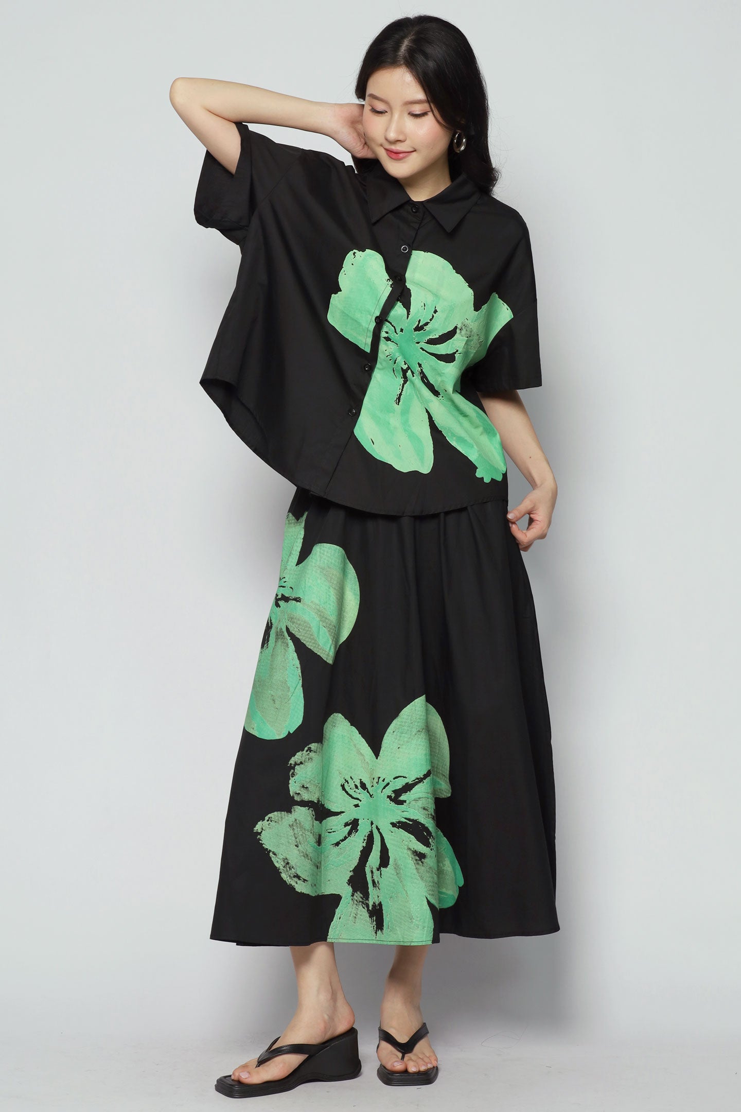 Cheong 2 in 1 Top and Skirt Set in Black