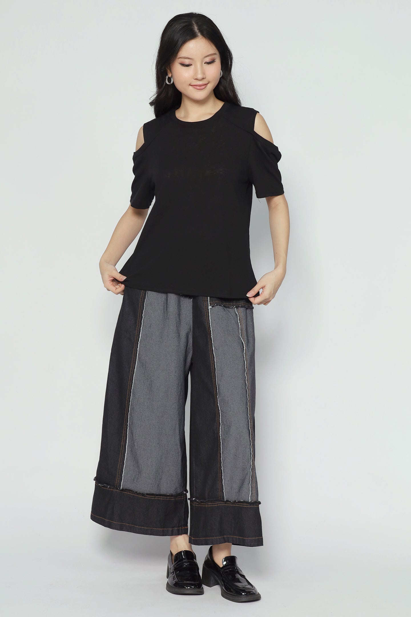 Dew Cold Shoulder Top in Black