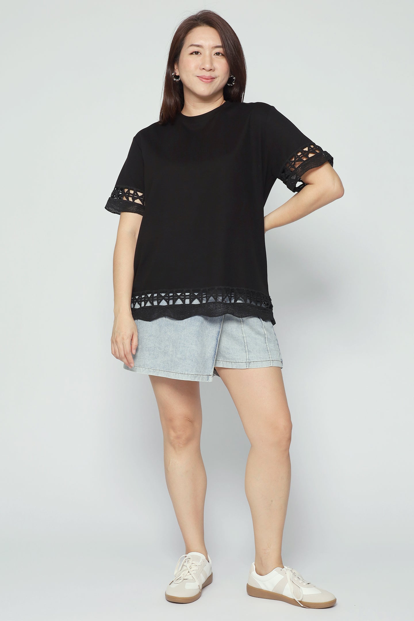 Backorders Drew Crochet Top in Black