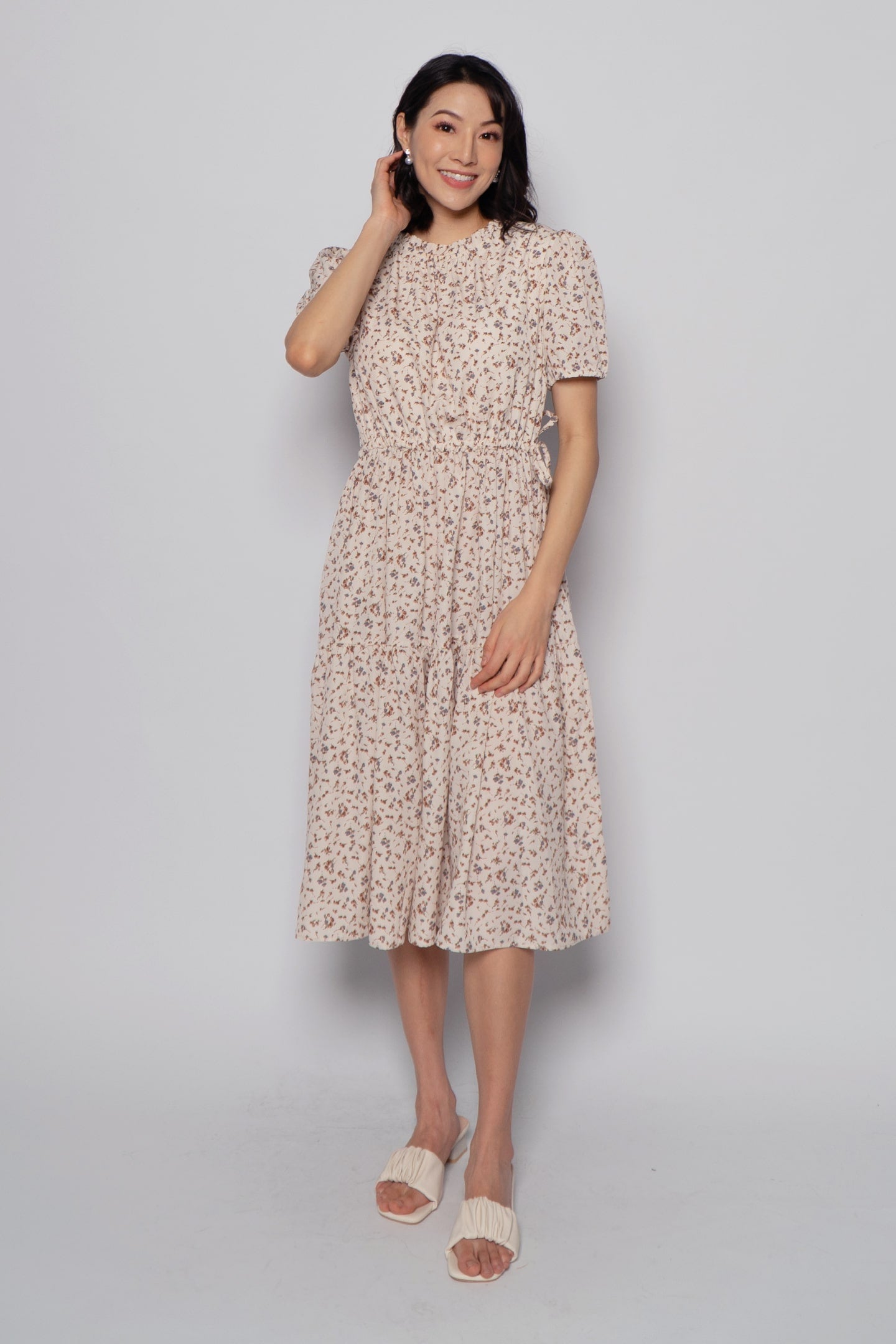 Kalila Floral Dress in Cream