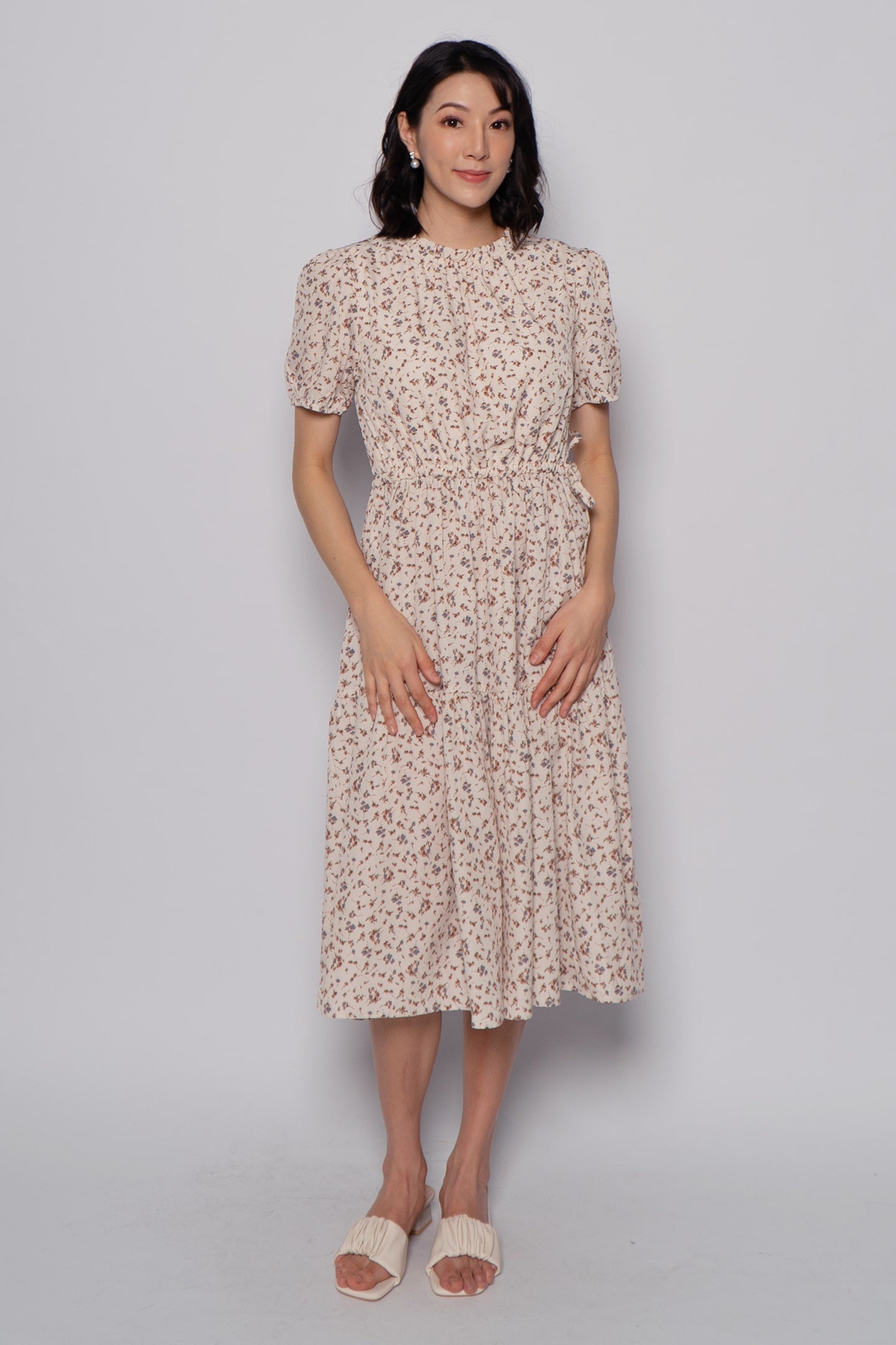 Kalila Floral Dress in Cream