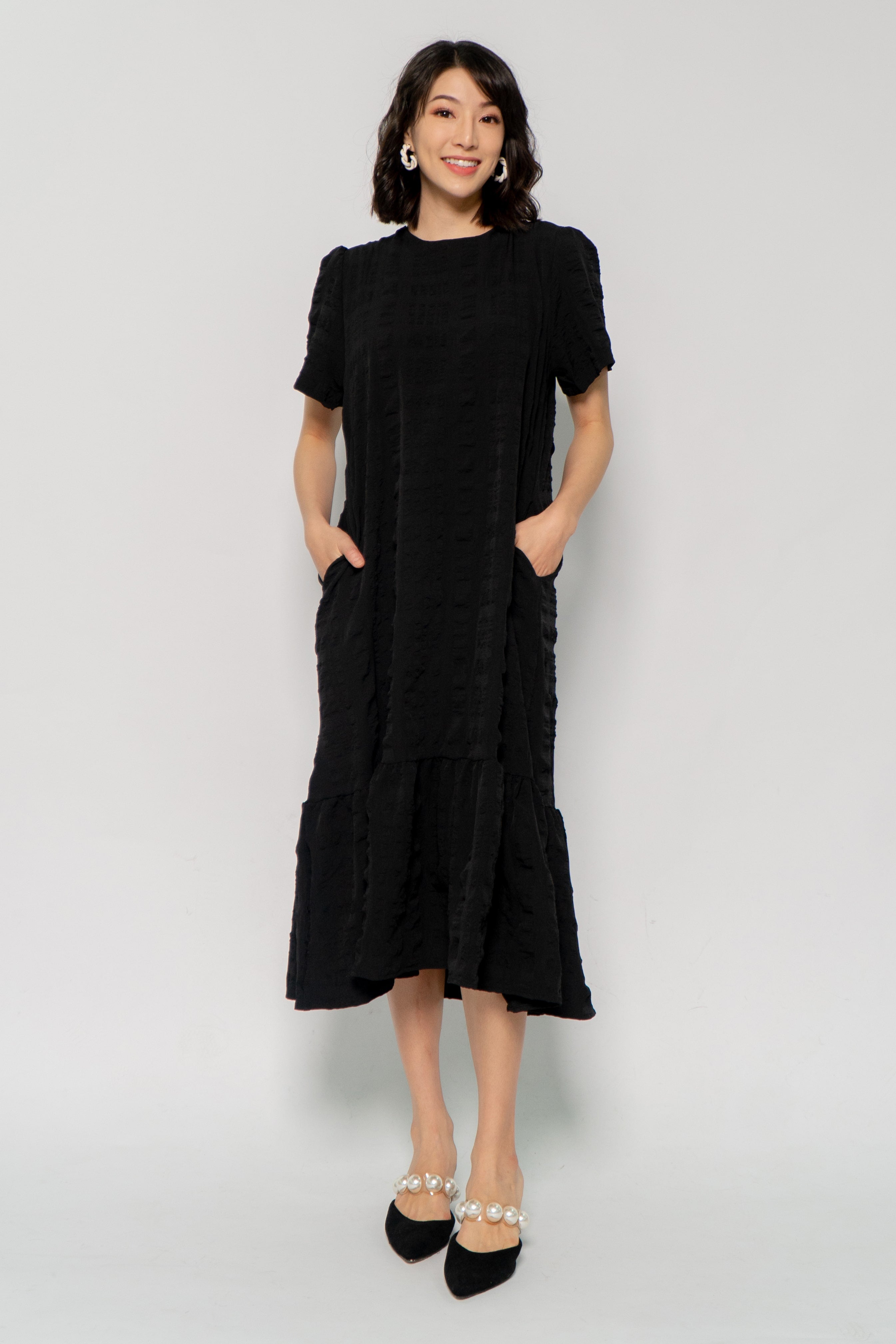 Xing Textured Dress in Black