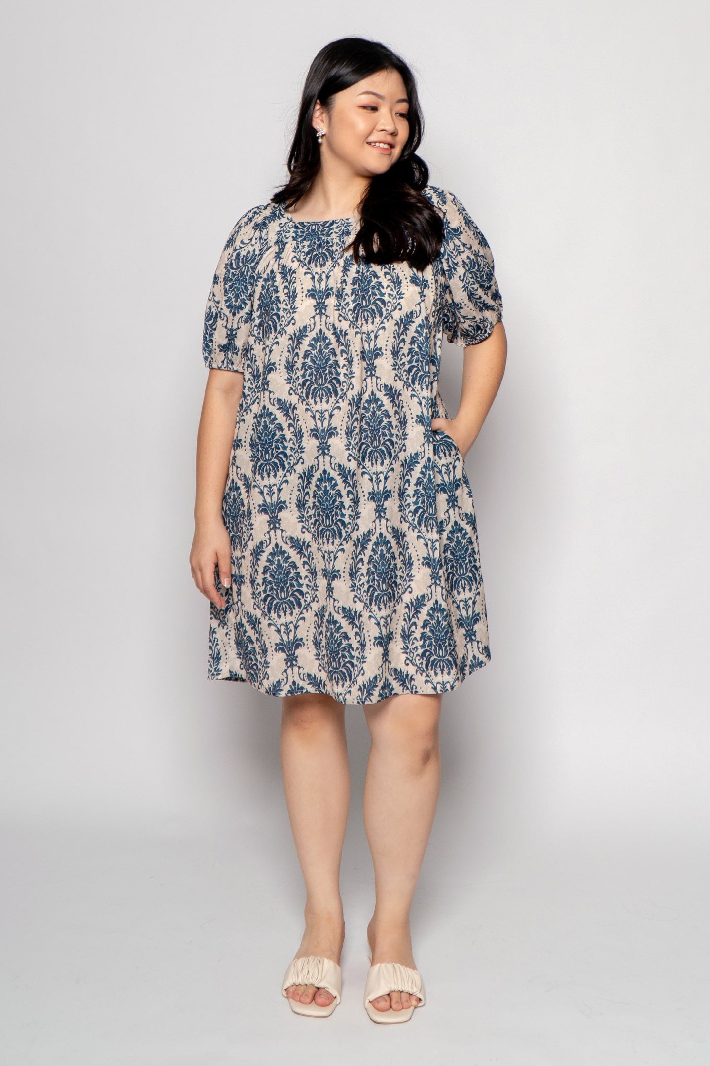 Dolly Dress in Timeless Beauty