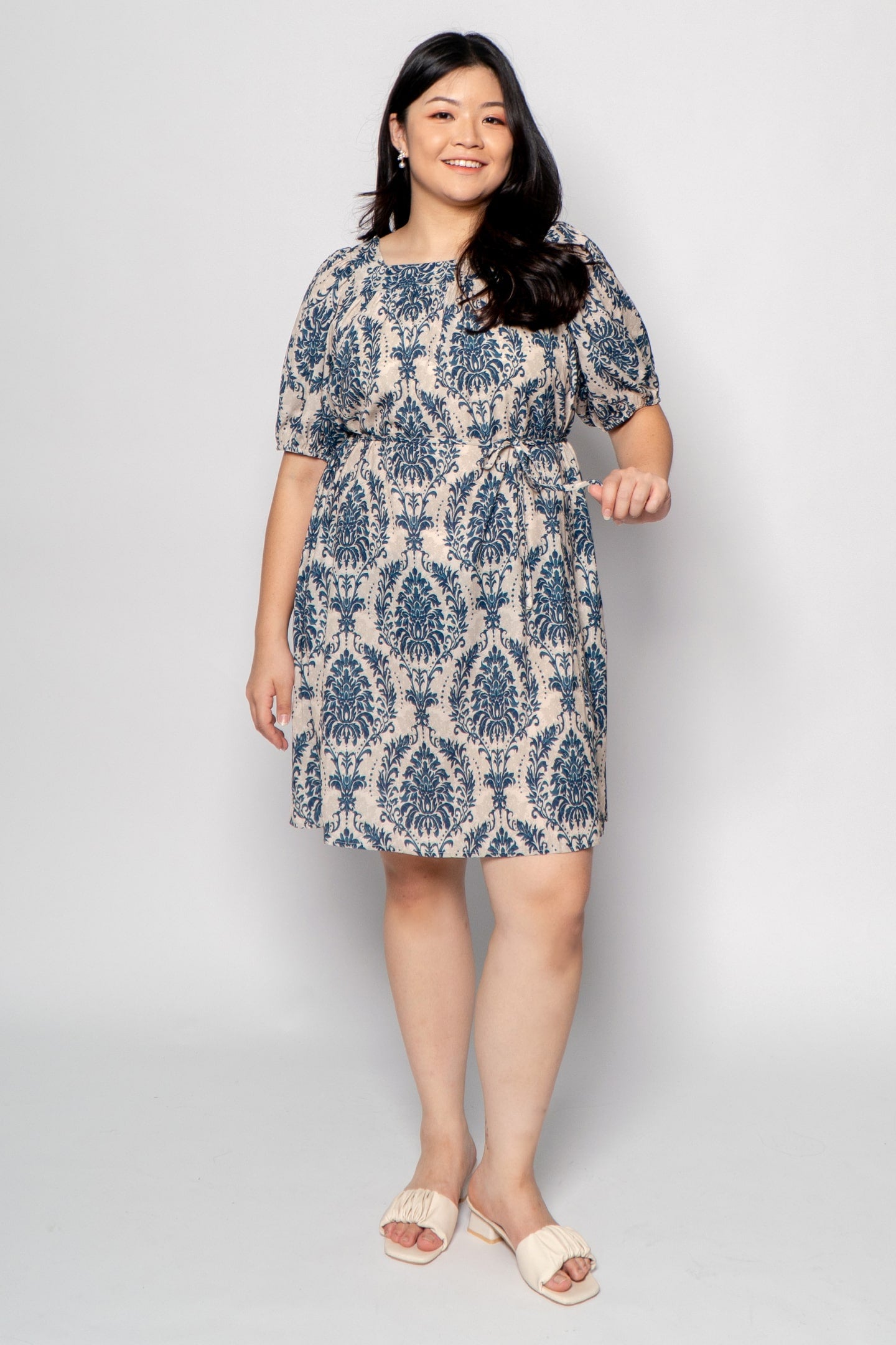 Dolly Dress in Timeless Beauty