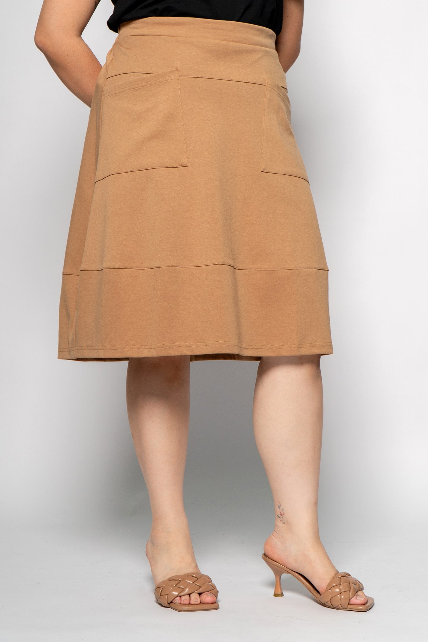 Ebenezer Skirt in Khaki