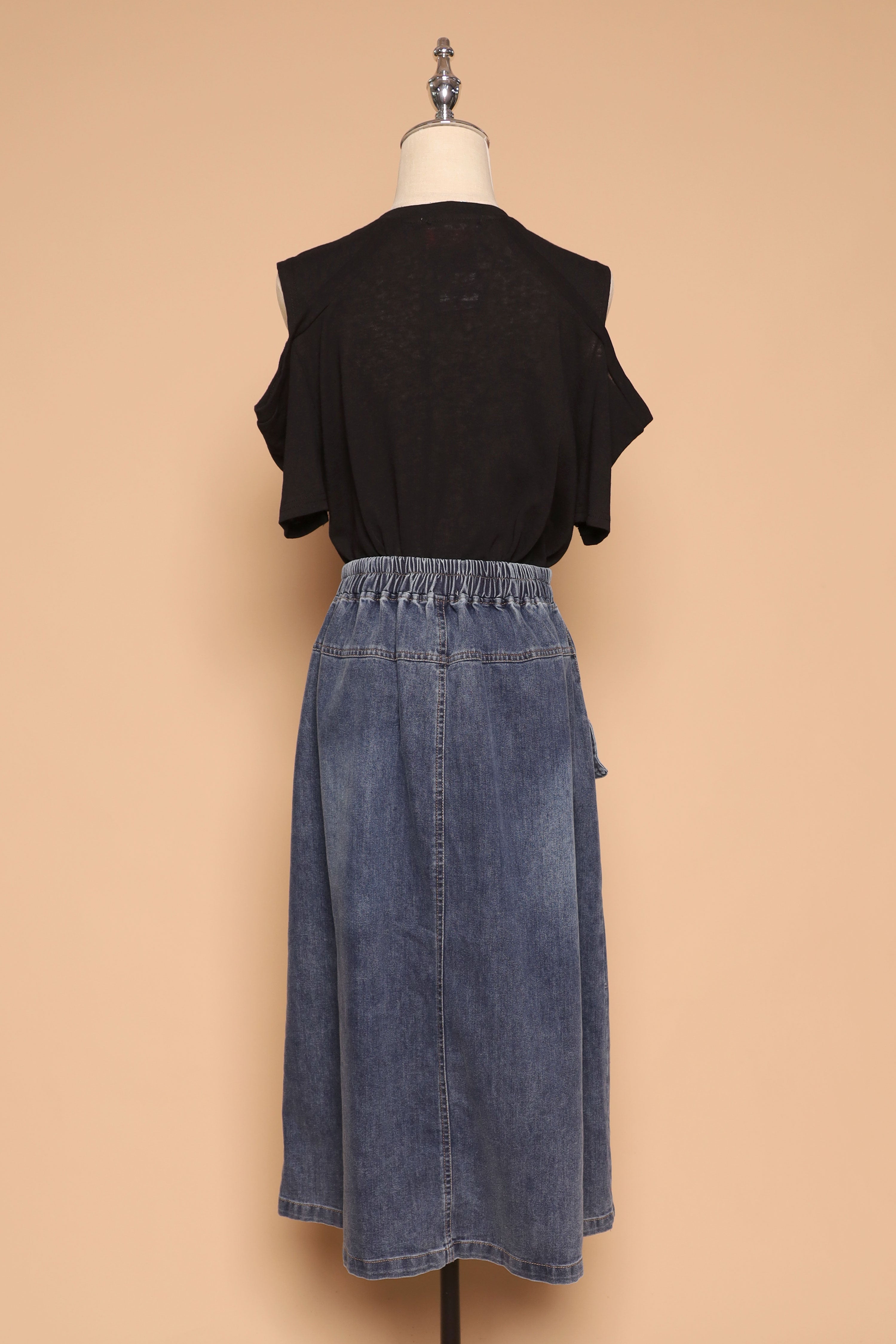 PO - Dew Cold Shoulder Top in Black