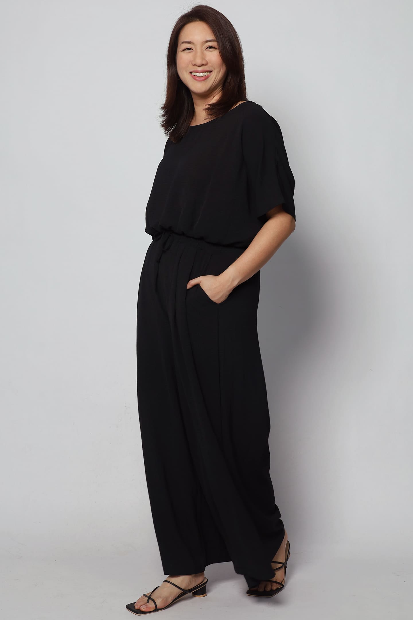 Doona 2 in 1 Top and Pants Set in Black