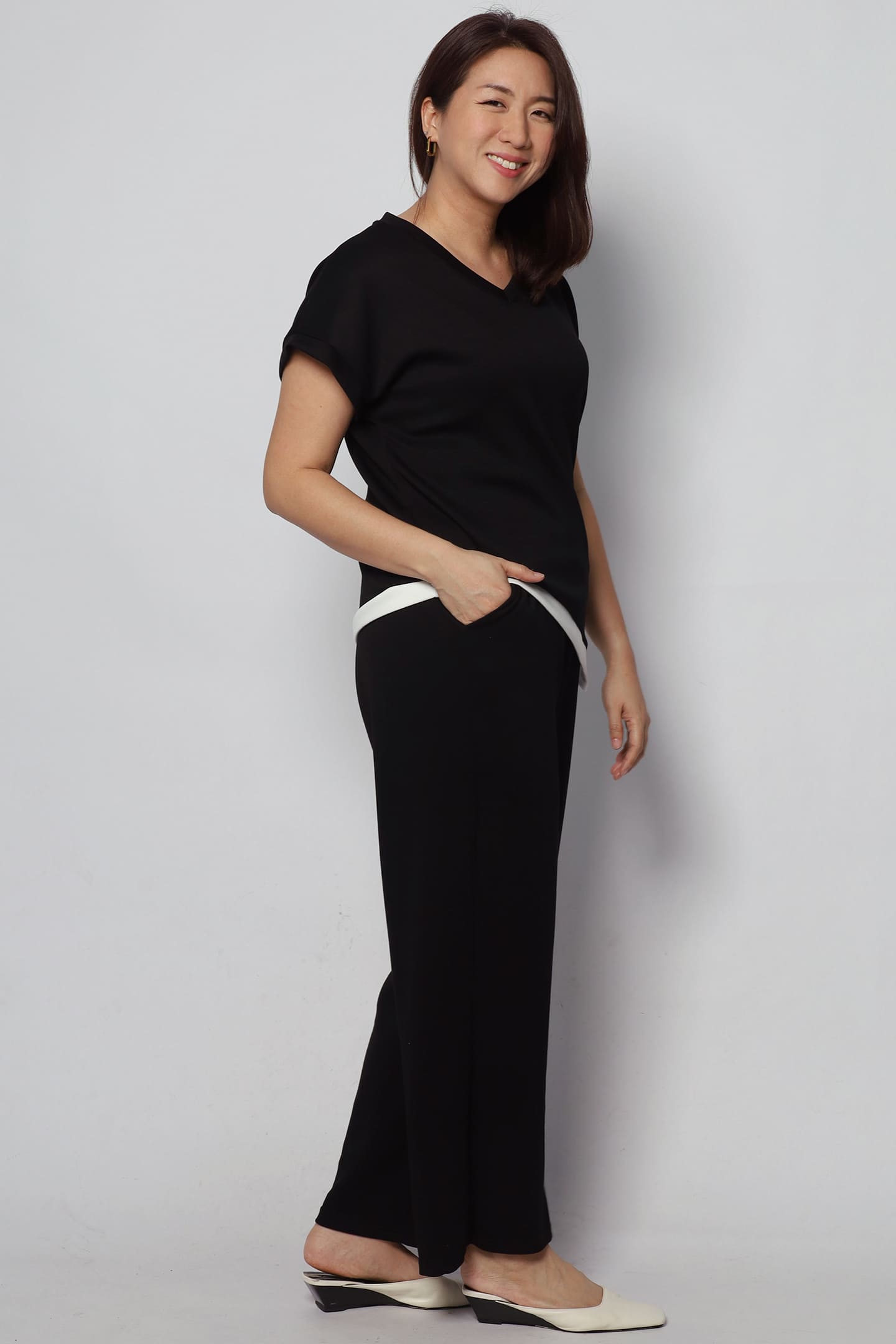 Elite 2 in 1 Top and Pants Set in Black