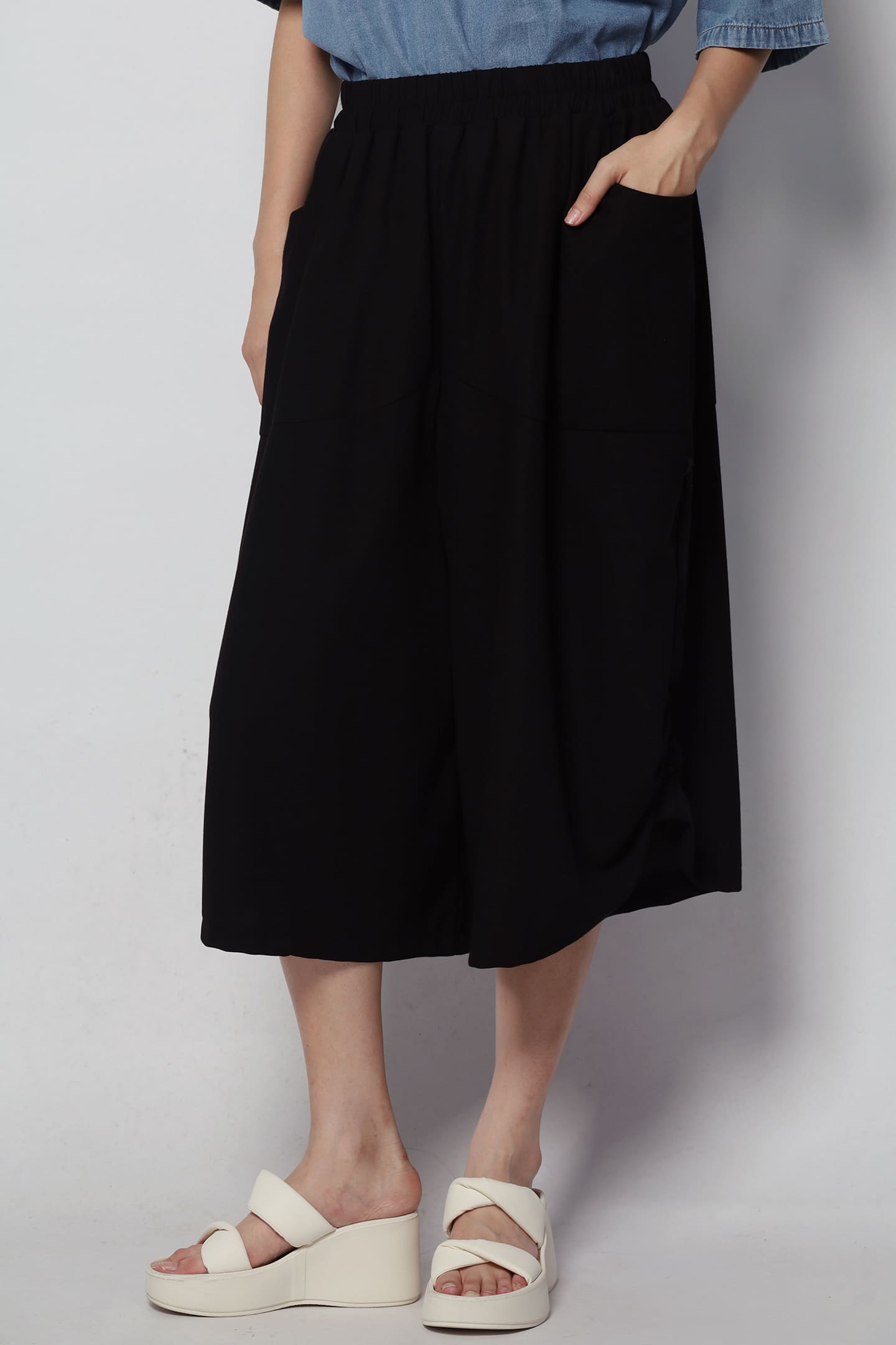 Ethan Culottes in Black