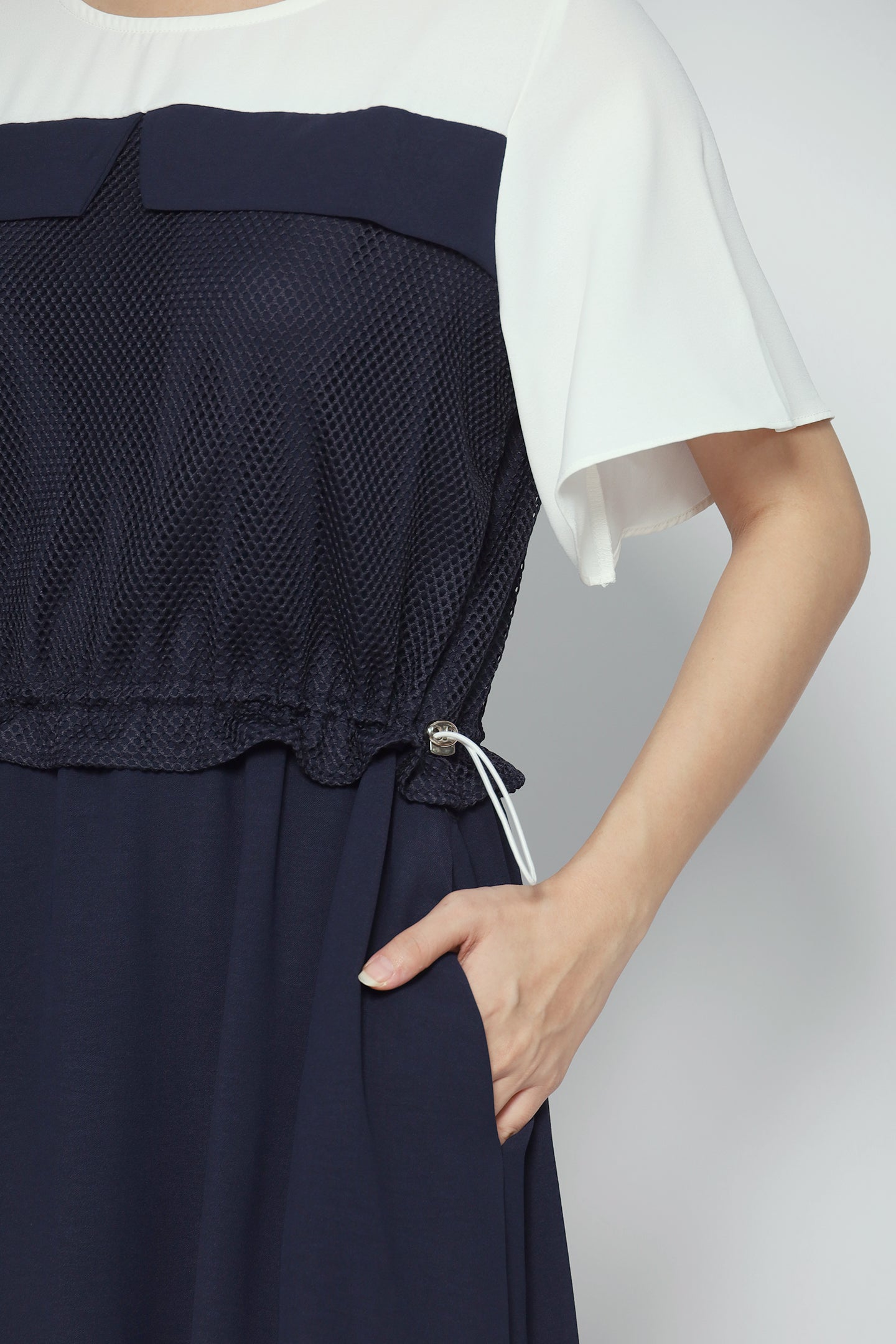 Flicka Netted Dress in Navy