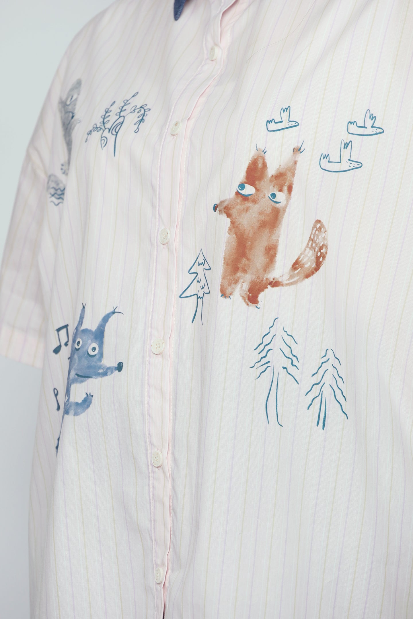 Fuzzy Howl Shirt in Pink