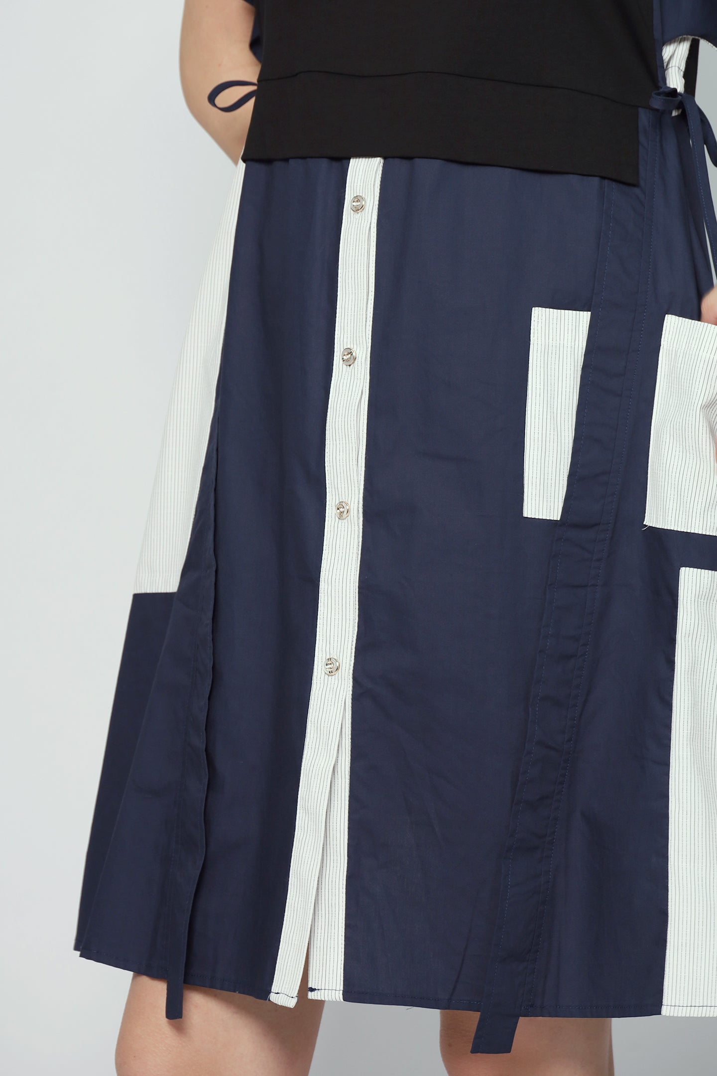 Gideon Dress in Black Blue