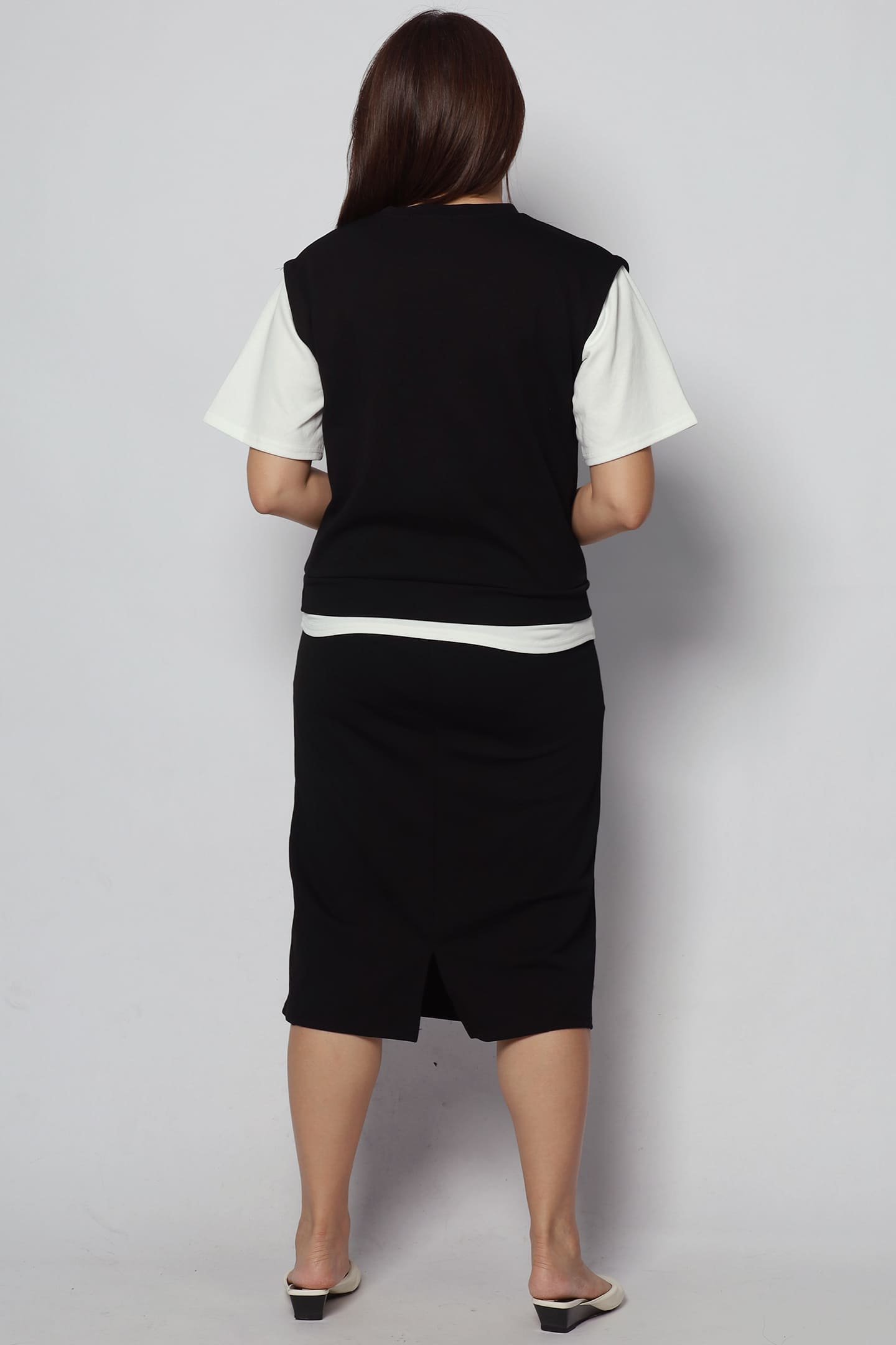 Gael 2 in 1 Top and Skirt Set in Black