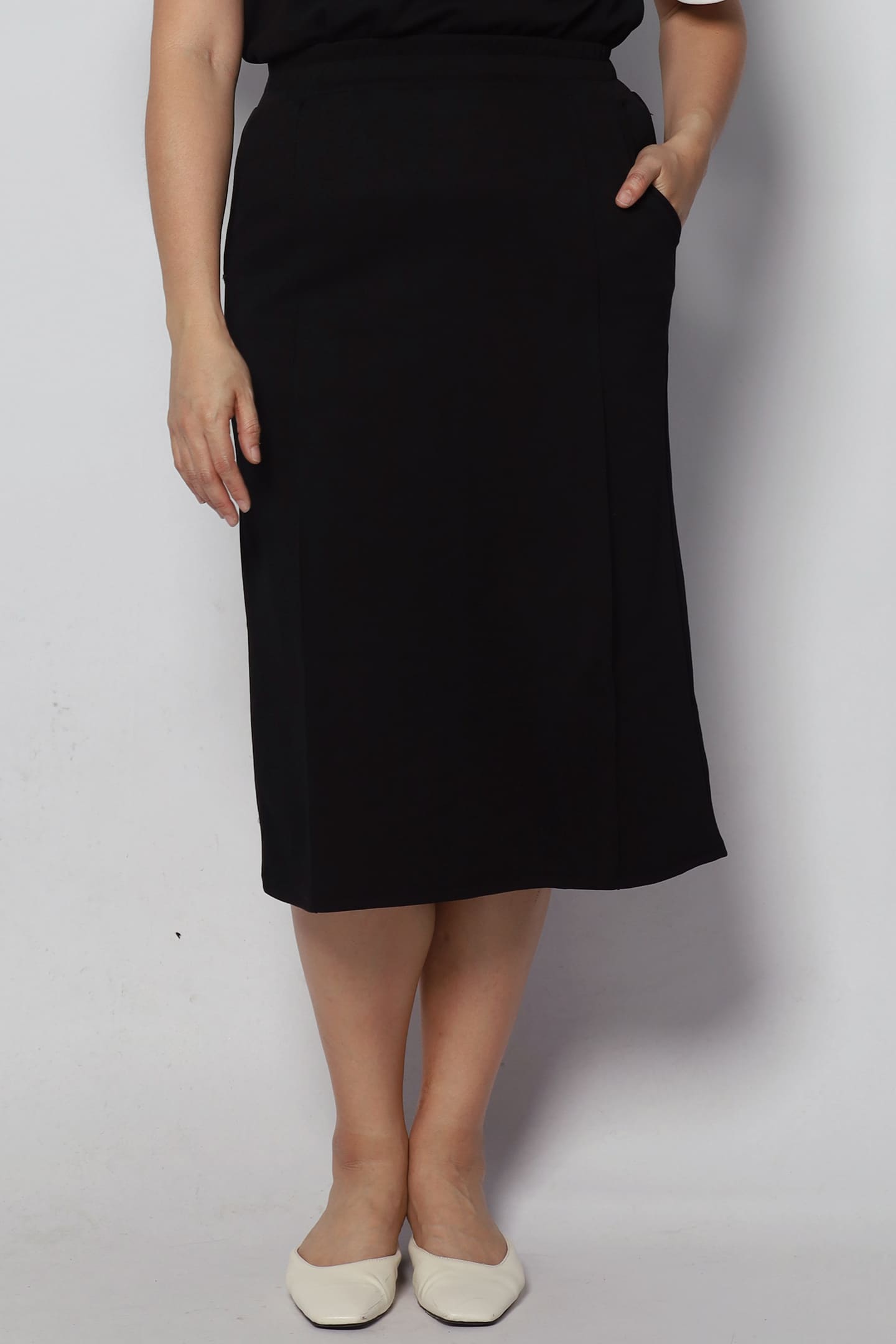Gael 2 in 1 Top and Skirt Set in Black