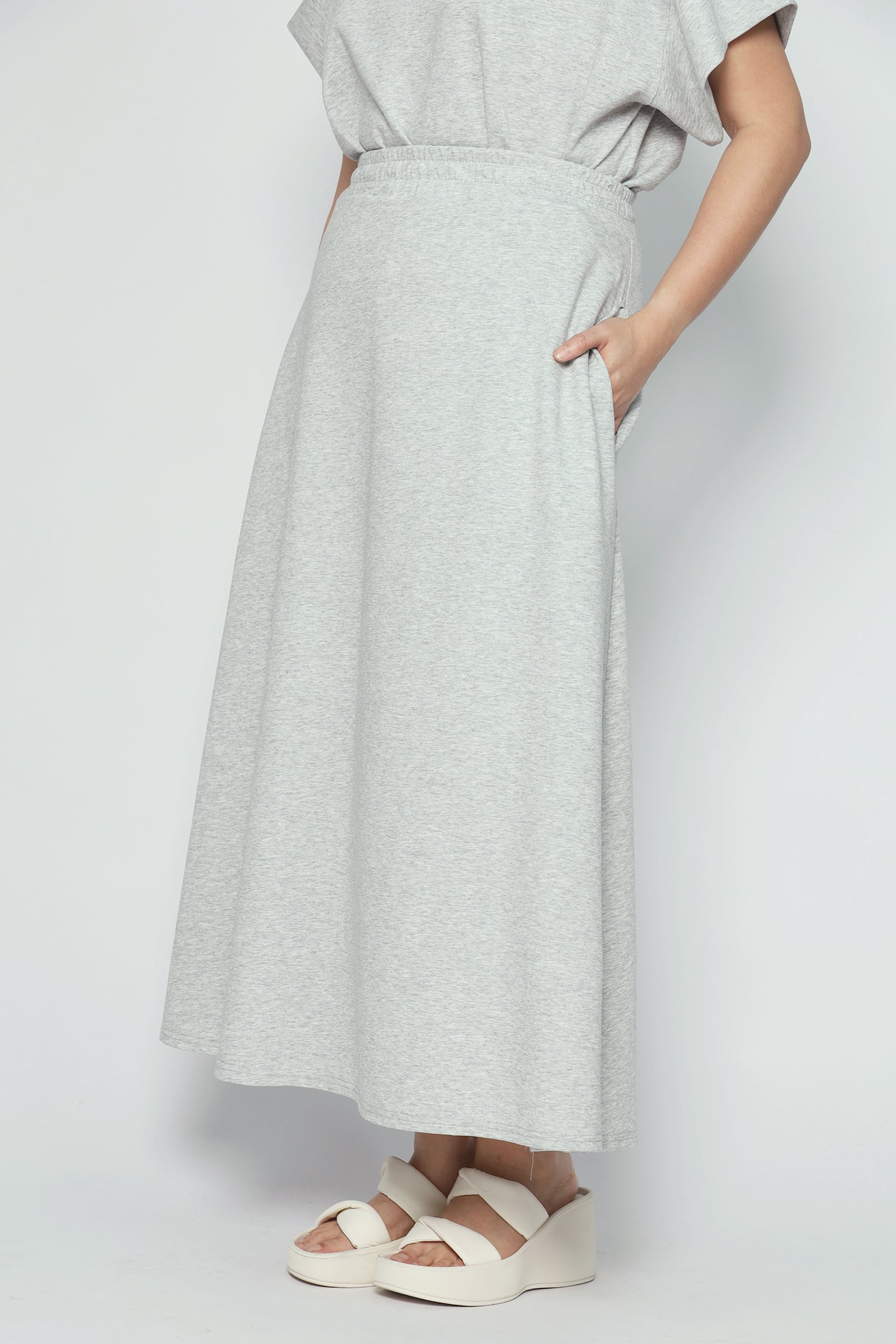 Hanny 2 in 1 Top and Skirt Set in Grey