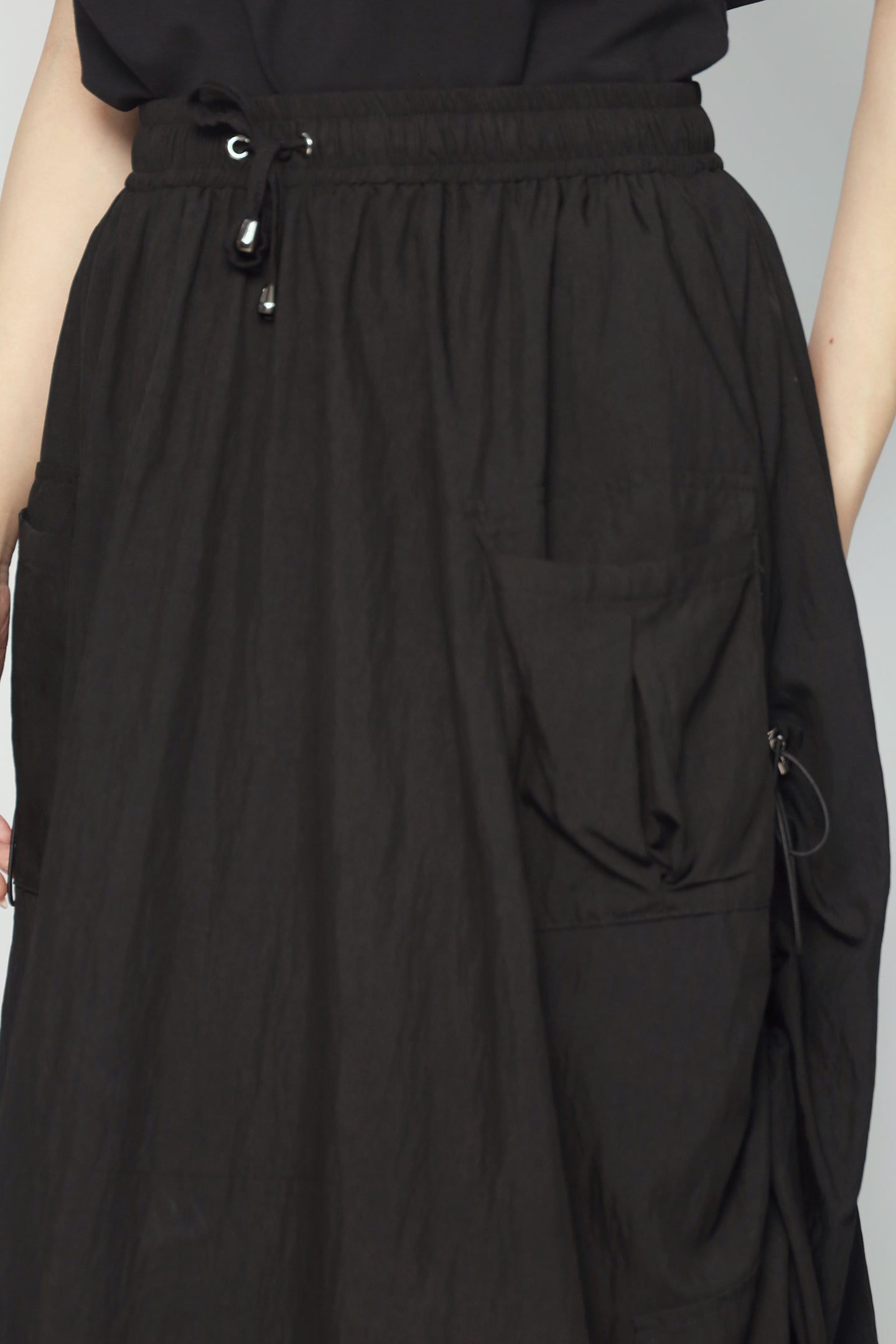 Hyuna Cargo Skirt in Black