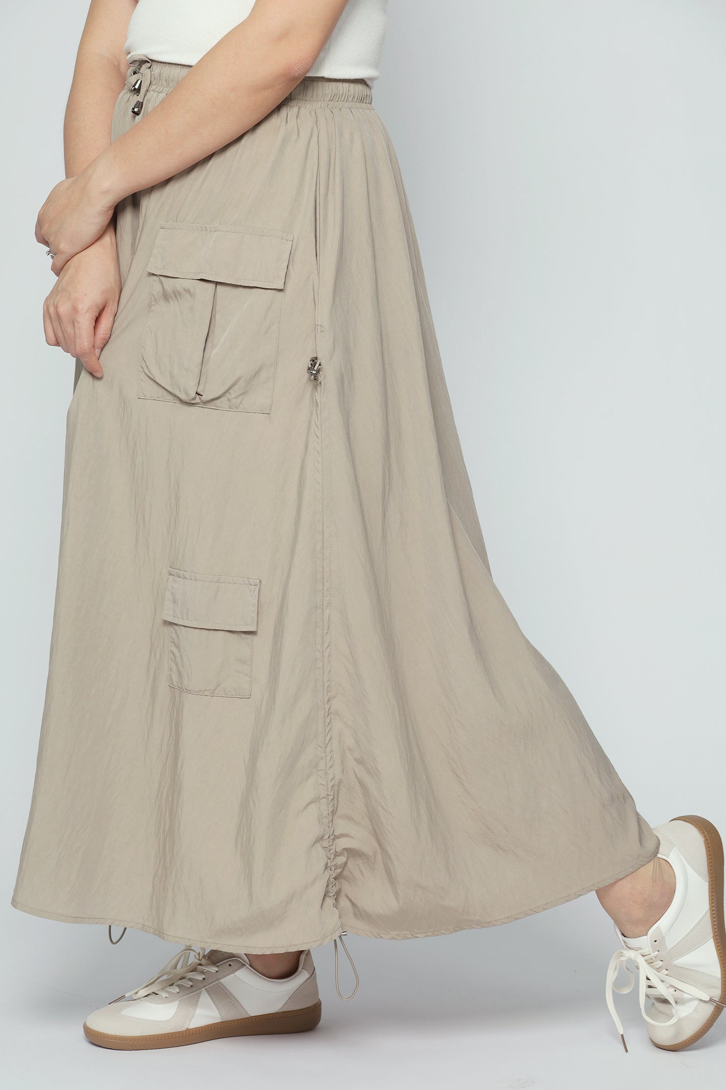 Hyuna Cargo Skirt in Khaki