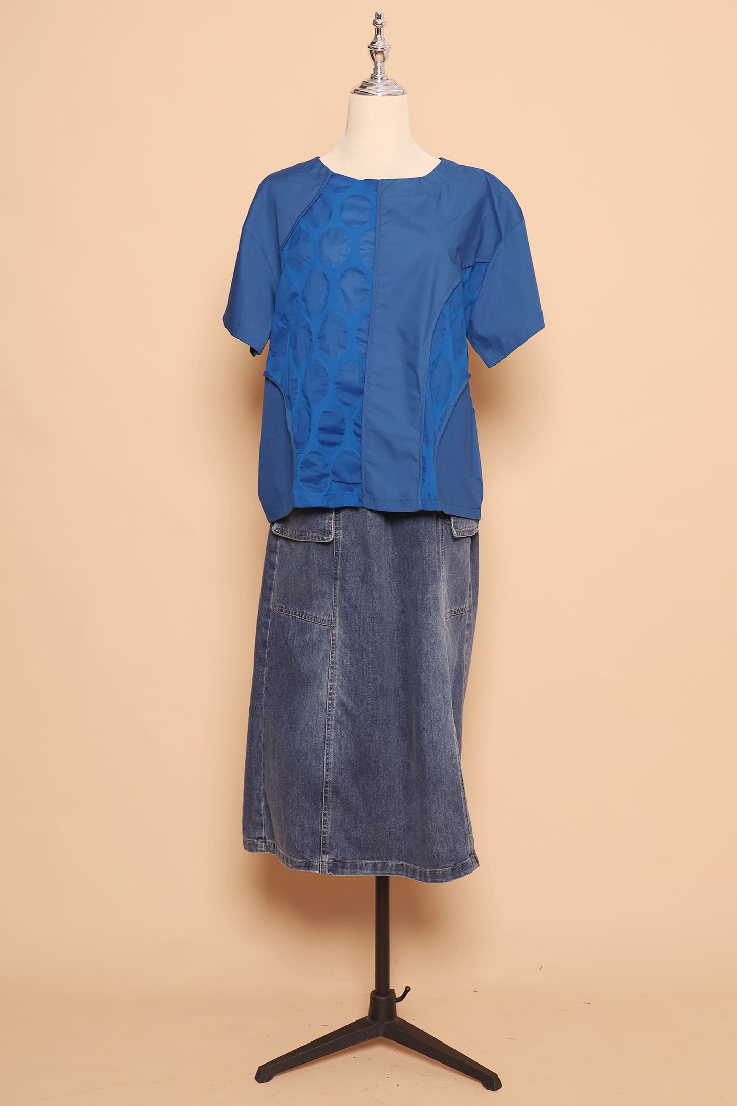 PO - Harn Oval Top in Blue