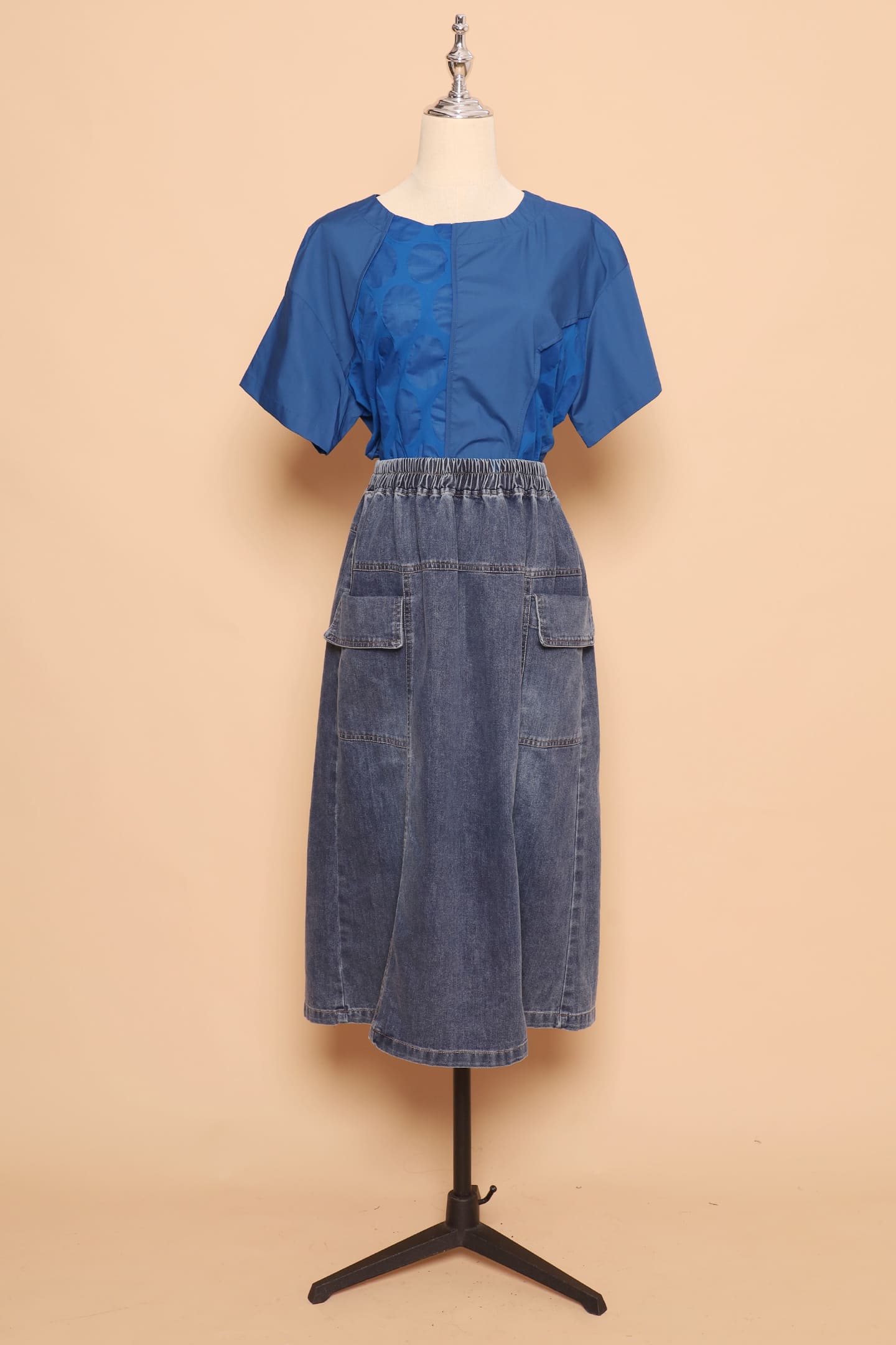 PO - Harn Oval Top in Blue