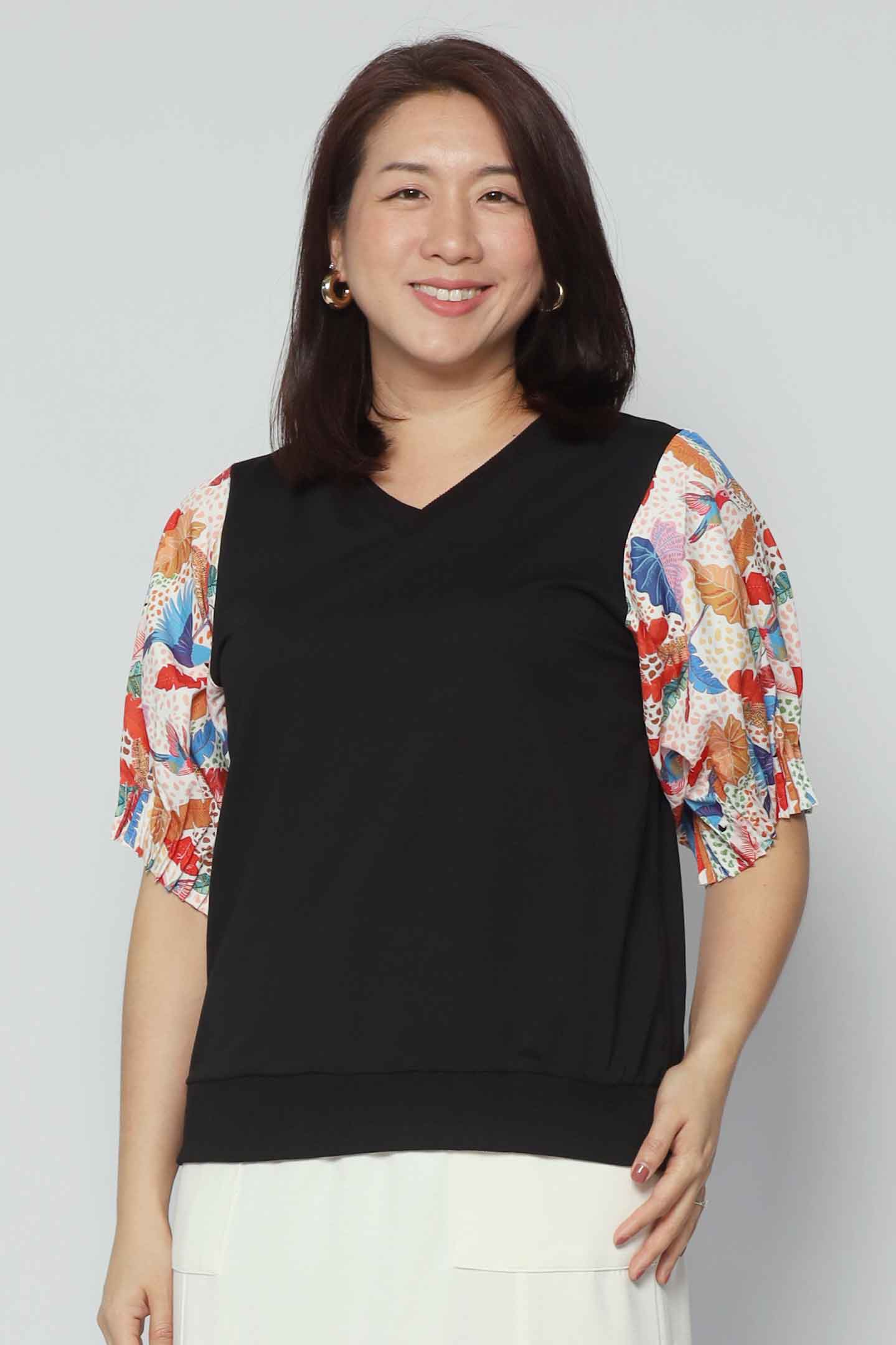 Helena Top in Parrot Parade