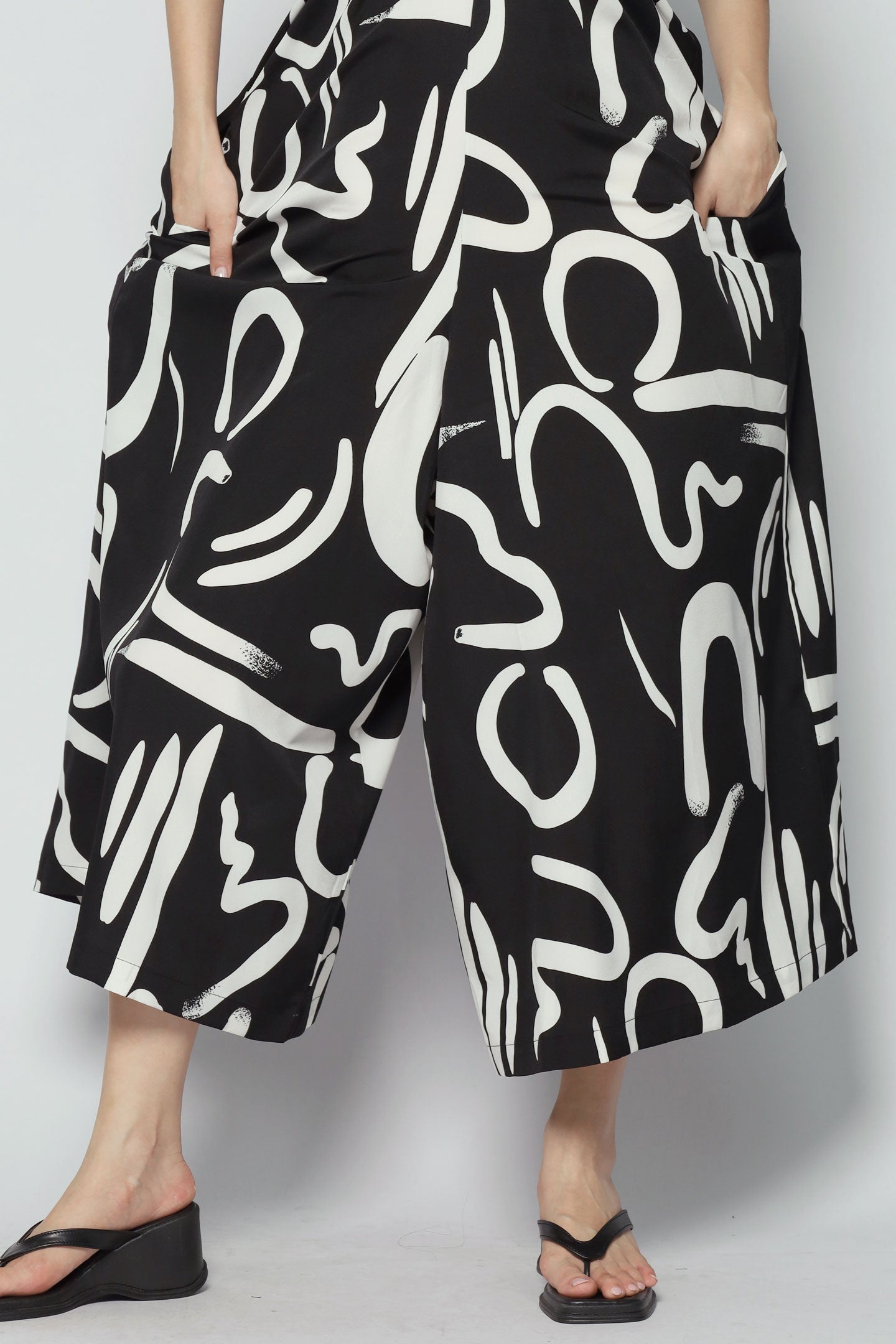 Houston Jumpsuit in BW Strokes